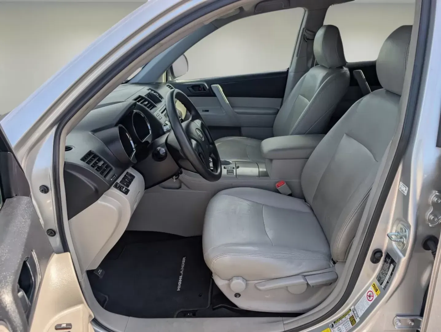 2012 Toyota Highlander (5TDZA3EH2CS) with an Other engine, located at 5115 14th Ave., Columbus, GA, 31904, (706) 323-0345, 32.511494, -84.971046 - 2012 Toyota Highlander - Photo#8