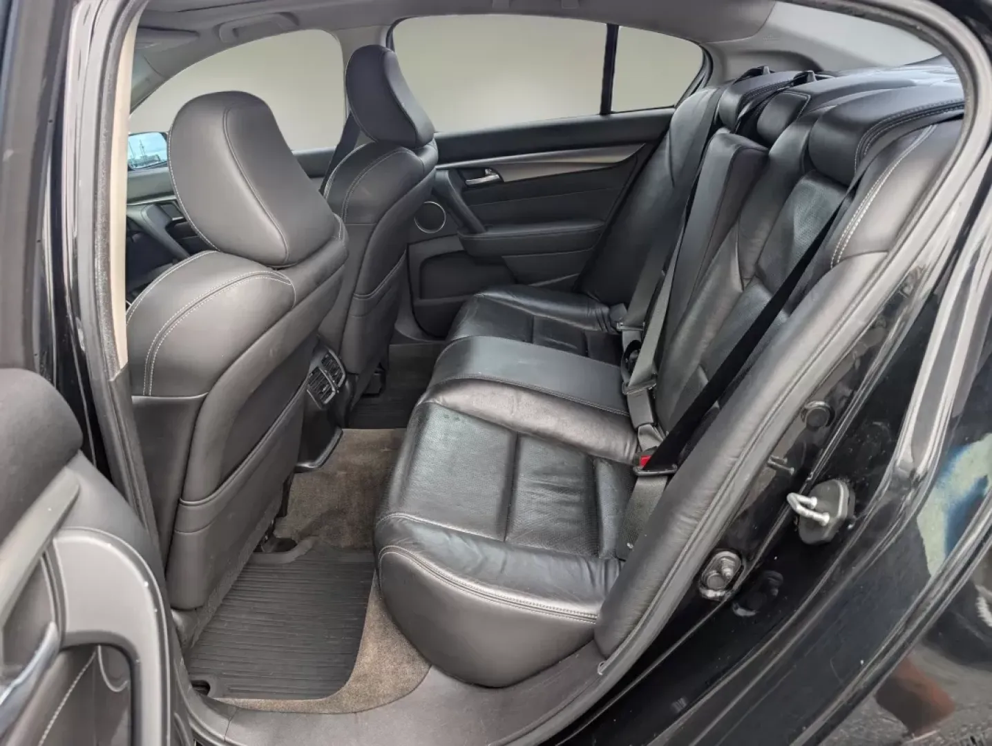 2013 Acura TL Tech (19UUA9F52DA) with an Other engine, located at 5115 14th Ave., Columbus, GA, 31904, (706) 323-0345, 32.511494, -84.971046 - **Experience Luxury and Reliability with the 2013 Acura TL at Gils Auto in Phenix City, AL!**<br /> <br /> Are you searching for a refined sedan that combines luxury, performance, and practicality? Look no further than the stunning 2013 Acura TL, available now at Gils Auto, your trusted Buy Here Pay - Photo#9