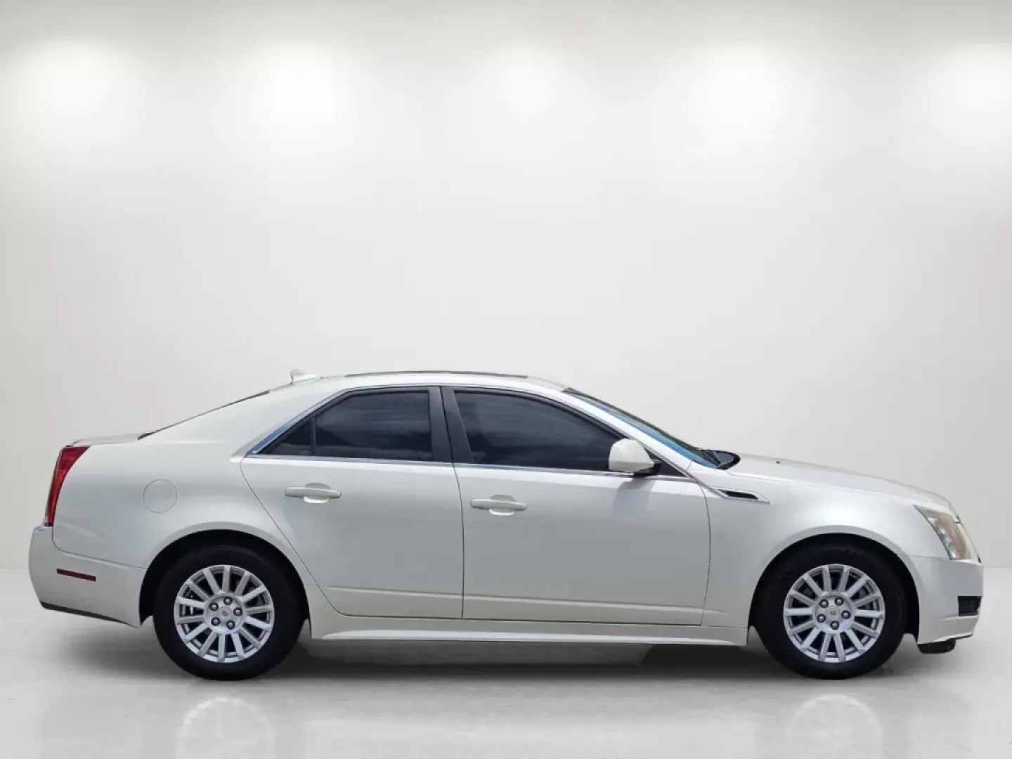2013 /Cashmere/Cocoa Cadillac CTS Sedan Luxury (1G6DG5E55D0) with an Other engine, located at 521 Old Farm Lane Rd, Prattville, AL, 36066, (334) 325-1505, 32.482460, -86.416367 - **Experience Luxury and Performance with the 2013 Cadillac CTS Sedan at Gils Auto Prattville!**<br /> <br /> Imagine gliding through the streets of Prattville, AL, in a vehicle that offers both luxury and performance. The 2013 Cadillac CTS Sedan is not just a mode of transportation; it's a statemen - Photo#4