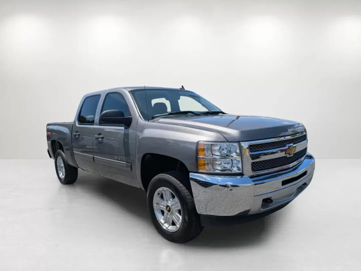 2013 /Ebony Chevrolet Silverado 1500 LT (3GCPCSE09DG) with an Gas/Ethanol V8 5.3L/323 engine, 6-Speed Automatic transmission, located at 5115 14th Ave., Columbus, GA, 31904, (706) 323-0345, 32.511494, -84.971046 - 2013 Chevrolet Silverado 1500 LT - Photo#2