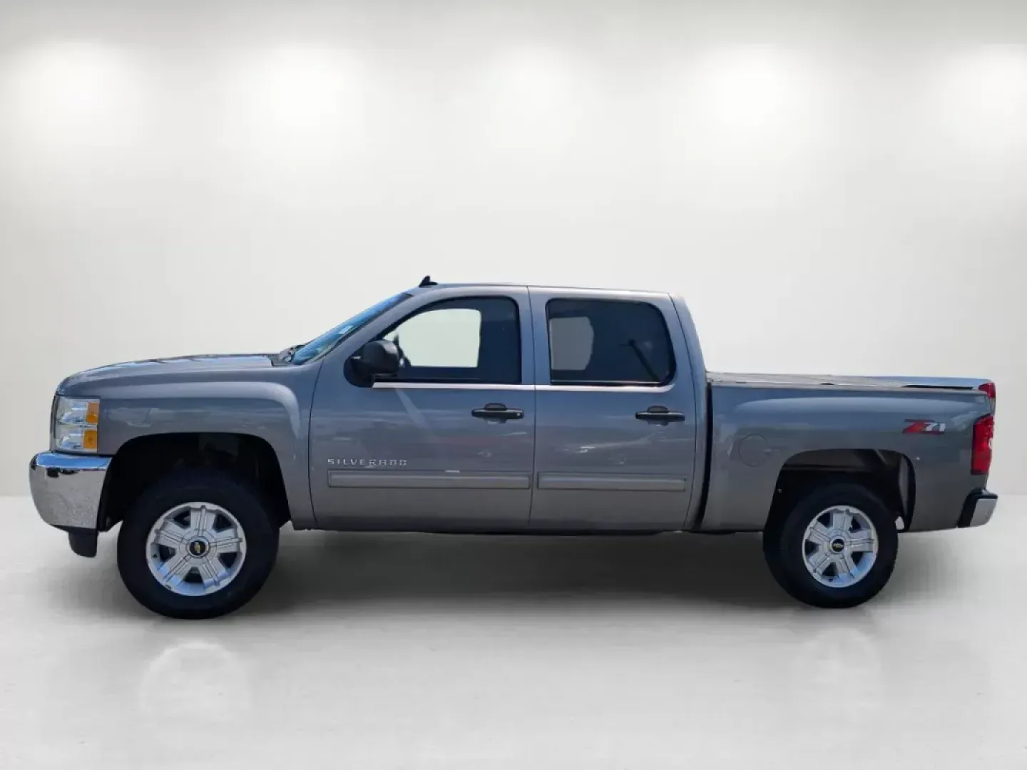 2013 /Ebony Chevrolet Silverado 1500 LT (3GCPCSE09DG) with an Gas/Ethanol V8 5.3L/323 engine, 6-Speed Automatic transmission, located at 5115 14th Ave., Columbus, GA, 31904, (706) 323-0345, 32.511494, -84.971046 - 2013 Chevrolet Silverado 1500 LT - Photo#7