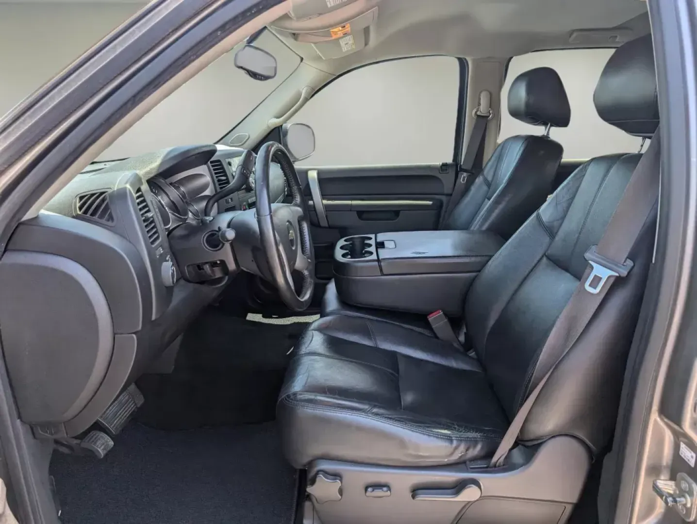 2013 /Ebony Chevrolet Silverado 1500 LT (3GCPCSE09DG) with an Gas/Ethanol V8 5.3L/323 engine, 6-Speed Automatic transmission, located at 5115 14th Ave., Columbus, GA, 31904, (706) 323-0345, 32.511494, -84.971046 - 2013 Chevrolet Silverado 1500 LT - Photo#9