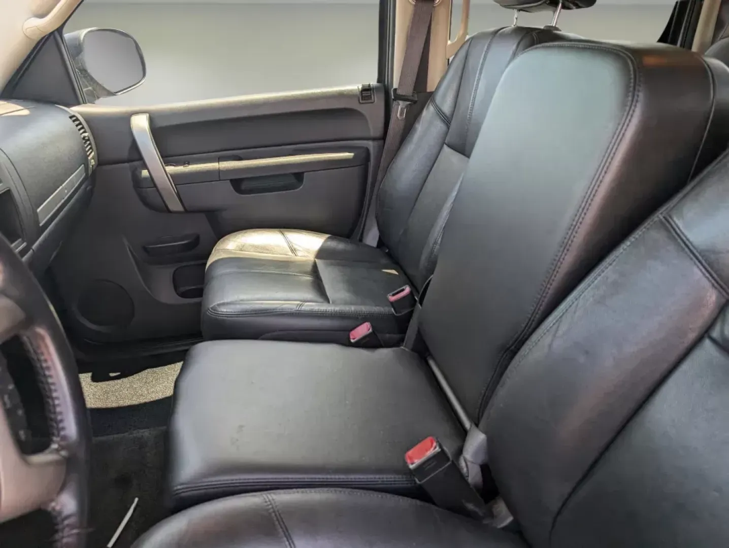 2013 /Ebony Chevrolet Silverado 1500 LT (3GCPCSE09DG) with an Gas/Ethanol V8 5.3L/323 engine, 6-Speed Automatic transmission, located at 5115 14th Ave., Columbus, GA, 31904, (706) 323-0345, 32.511494, -84.971046 - 2013 Chevrolet Silverado 1500 LT - Photo#10