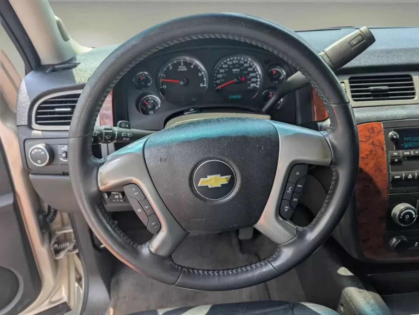2013 /Ebony Chevrolet Suburban LS (1GNSCHE00DR) with an Other engine, located at 5115 14th Ave., Columbus, GA, 31904, (706) 323-0345, 32.511494, -84.971046 - ### Experience Adventure with the 2013 Chevrolet Suburban at Gils Auto Phenix City<br /> <br /> Are you ready to elevate your family adventures or daily commutes? The 2013 Chevrolet Suburban is your ticket to a life filled with excitement, comfort, and unparalleled capability. Whether you're transp - Photo#15