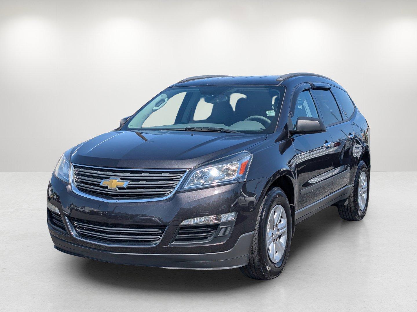 2013 /Dk Titanium/Lt Titanium Chevrolet Traverse LS (1GNKRFKD6DJ) with an Gas V6 3.6L/217 engine, 6-Speed Automatic transmission, located at 7000 Northlake Connector, Columbus, GA, 31904, (706) 987-8085, 32.524975, -84.978134 - 2013 Chevrolet Traverse LS - Photo#1