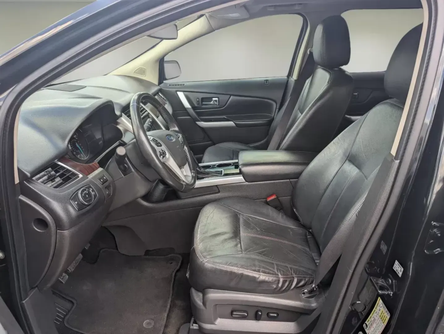 2013 Ford Edge Limited (2FMDK3KC9DB) with an Gas V6 3.5L/213 engine, 6-Speed Automatic w/manual shift transmission, located at 7000 Northlake Connector, Columbus, GA, 31904, (706) 987-8085, 32.524975, -84.978134 - 2013 Ford Edge Limited - Photo#9
