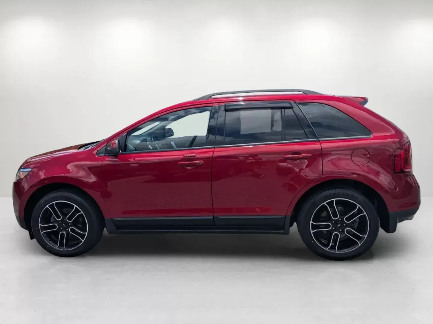 2013 Ford Edge SEL (2FMDK3J92DB) with an Other engine, located at 3959 U.S. 80 W, Phenix City, AL, 36870, (334) 297-4885, 32.469296, -85.135185 - **Experience the Versatility of the 2013 Ford Edge SEL at Gils Auto Perfect for Every Journey!**<br /> <br /> Are you seeking a reliable SUV that fits your active lifestyle? Look no further than the 2013 Ford Edge SEL, now available at Gils Auto in Phenix City, AL. This versatile vehicle is perfect - Photo#8