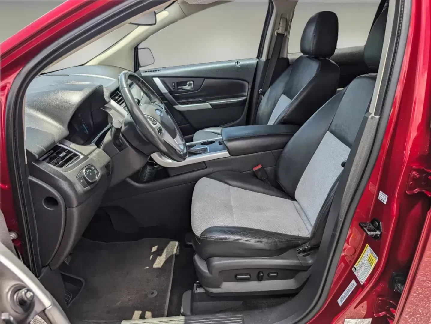 2013 Ford Edge SEL (2FMDK3J92DB) with an Other engine, located at 3959 U.S. 80 W, Phenix City, AL, 36870, (334) 297-4885, 32.469296, -85.135185 - **Experience the Versatility of the 2013 Ford Edge SEL at Gils Auto Perfect for Every Journey!**<br /> <br /> Are you seeking a reliable SUV that fits your active lifestyle? Look no further than the 2013 Ford Edge SEL, now available at Gils Auto in Phenix City, AL. This versatile vehicle is perfect - Photo#10