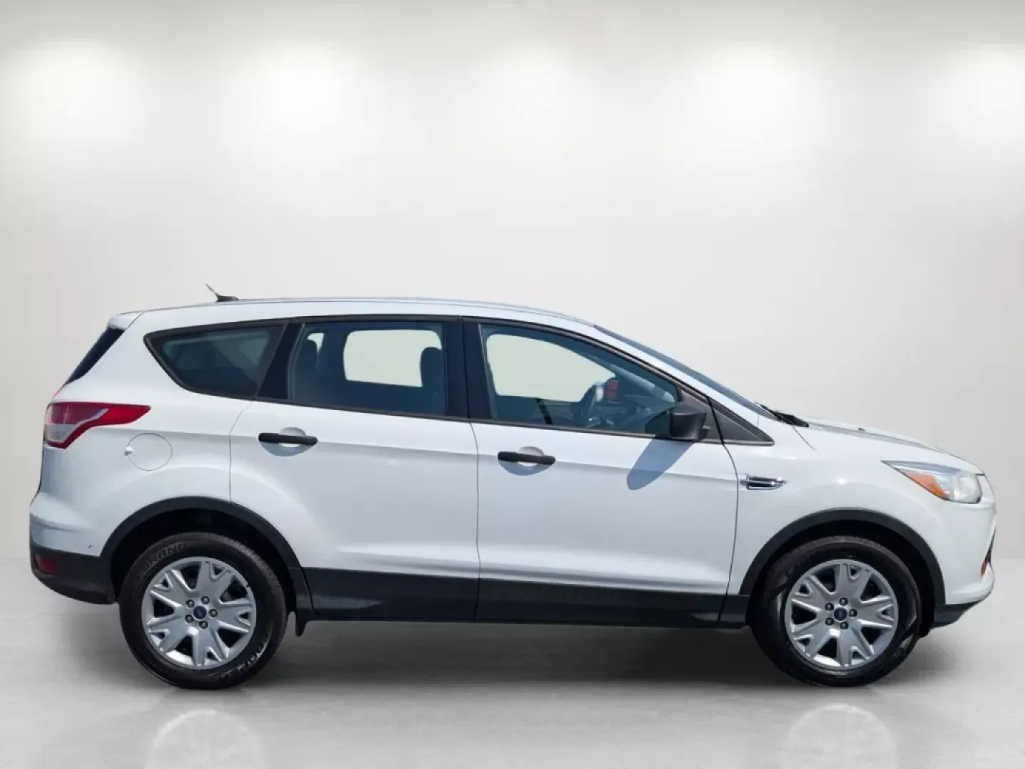 2013 Ford Escape S (1FMCU0F78DU) with an Other engine, located at 1430 Gateway Drive, Opelika, AL, 36801, (334) 239-0944, 32.637871, -85.409790 - **Embrace Adventure with the 2013 Ford Escape S the Perfect SUV for Your Daily Journey!**<br /> <br /> Are you seeking a vehicle that seamlessly balances daily commutes and weekend adventures? Look no further than the 2013 Ford Escape S, available now at Gils Auto in Opelika, AL. This sporty SUV, w - Photo#3