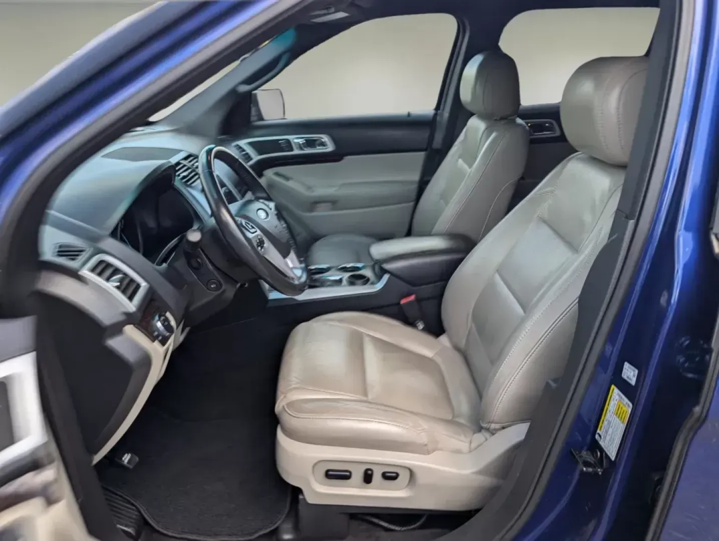 2013 Ford Explorer Limited (1FM5K7F8XDG) with an Gas V6 3.5L/213 engine, 6-Speed Automatic w/manual shift transmission, located at 5115 14th Ave., Columbus, GA, 31904, (706) 323-0345, 32.511494, -84.971046 - 2013 Ford Explorer Limited - Photo#9