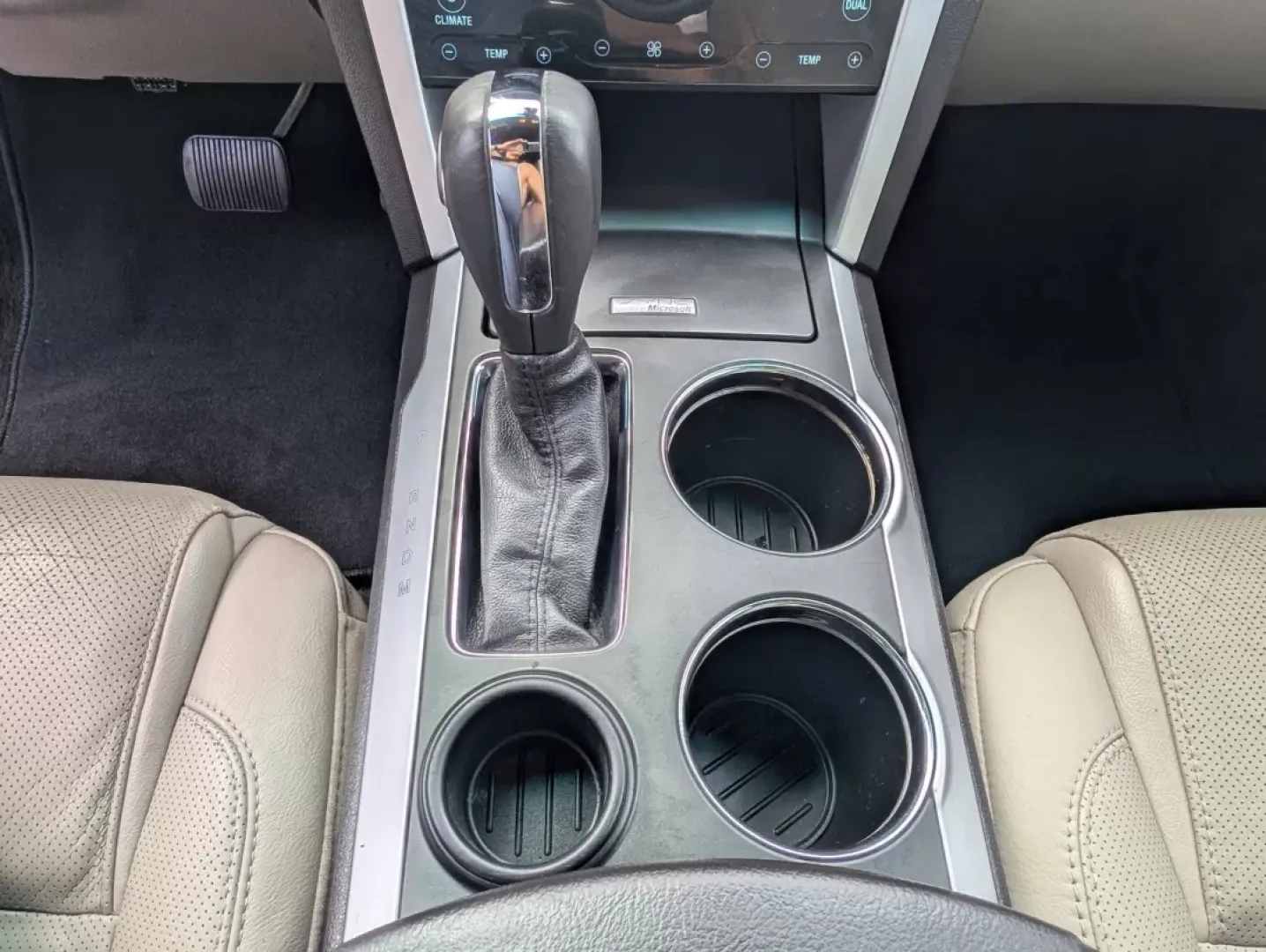 2013 Ford Explorer Limited (1FM5K7F8XDG) with an Other engine, located at 1430 Gateway Drive, Opelika, AL, 36801, (334) 239-0944, 32.637871, -85.409790 - **Discover Your Next Adventure with the 2013 Ford Explorer Limited at Gils Auto**<br /> <br /> Are you ready to elevate your family adventures or tackle your daily commute with confidence? Look no further than this stunning 2013 Ford Explorer Limited, perfectly equipped for those who seek both comfo - Photo#13