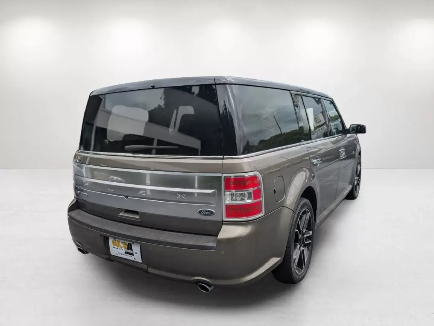 2013 Ford Flex Limited (2FMHK6D8XDB) with an Other engine, located at 3959 U.S. 80 W, Phenix City, AL, 36870, (334) 297-4885, 32.469296, -85.135185 - Embark on unforgettable journeys with the 2013 Ford Flex Limited, now available at Gils Auto in Prattville, AL. This versatile crossover is not just a vehicle; it's the perfect companion for growing families, weekend adventurers, and anyone seeking a reliable ride for long commutes. With its spaciou - Photo#18