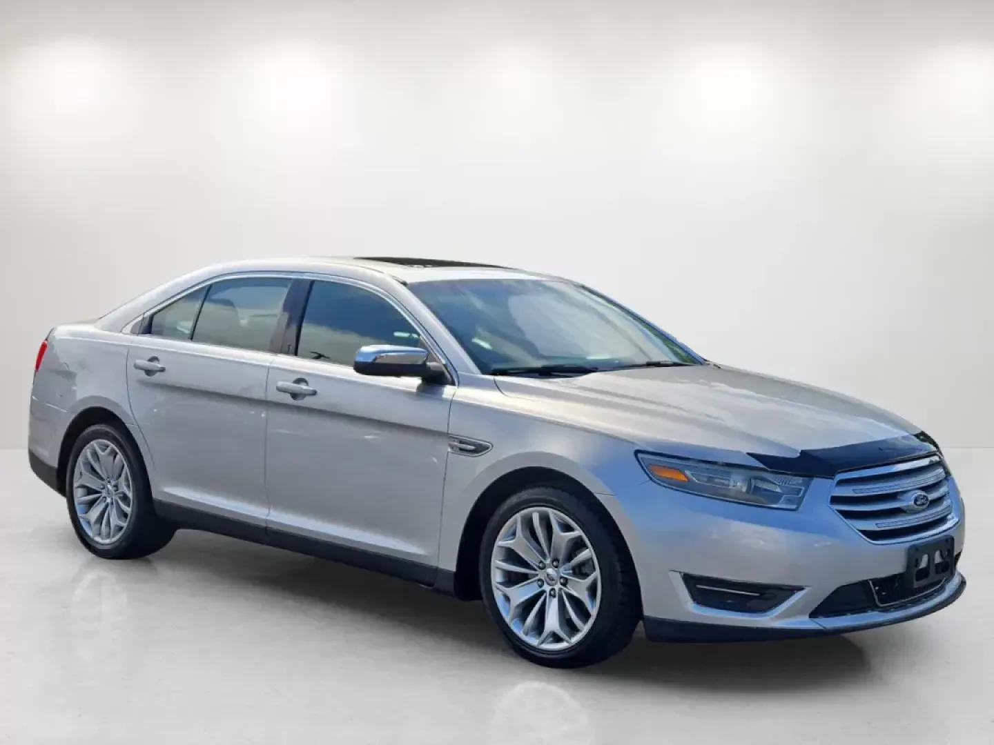 2013 Ford Taurus Limited (1FAHP2F80DG) with an Other engine, located at 5115 14th Ave., Columbus, GA, 31904, (706) 323-0345, 32.511494, -84.971046 - ### Elevate Your Daily Drive with the 2013 Ford Taurus Limited at Gils Auto in Columbus, GA!<br /> <br /> Are you searching for a reliable vehicle that effortlessly combines comfort, performance, and sophistication? Look no further than the stunning 2013 Ford Taurus Limited, now available at Gils Au - Photo#2