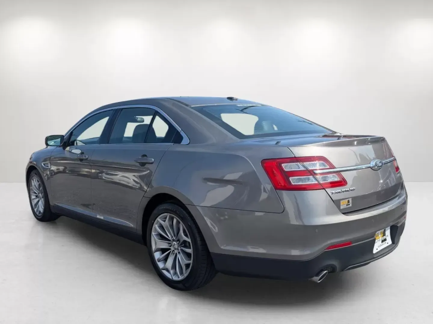 2013 Ford Taurus Limited (1FAHP2F89DG) with an Other engine, located at 5115 14th Ave., Columbus, GA, 31904, (706) 323-0345, 32.511494, -84.971046 - ### Elevate Your Daily Drive with the 2013 Ford Taurus Limited at Gils Auto!<br /> <br /> Looking for a vehicle that seamlessly blends comfort, style, and functionality? Whether you're commuting to work, making weekend getaways, or shuttling the kids to school, the 2013 Ford Taurus Limited is the pe - Photo#6