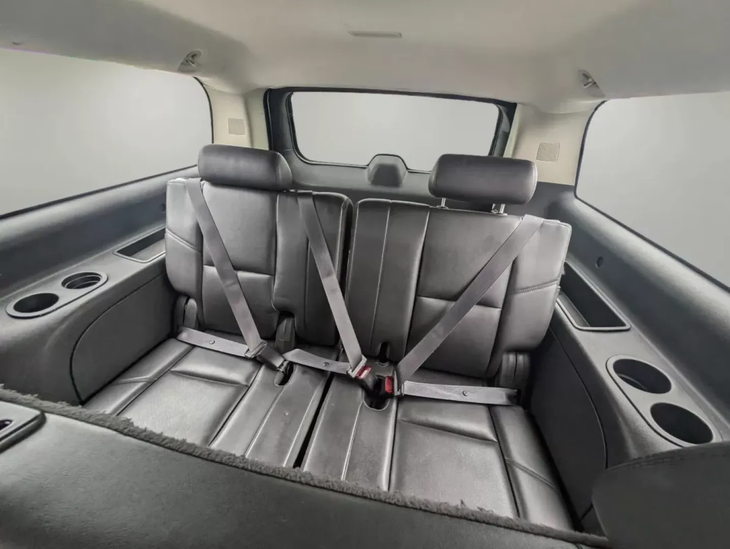 2013 /Ebony GMC Yukon XL Denali (1GKS2MEF2DR) with an Other engine, located at 3959 U.S. 80 W, Phenix City, AL, 36870, (334) 297-4885, 32.469296, -85.135185 - **Adventure Awaits with the 2013 GMC Yukon XL Denali!**<br /> <br /> Are you searching for a vehicle that can seamlessly transition from school drop-offs to weekend family adventures? Look no further than this stunning 2013 GMC Yukon XL Denali, available now at Gils Auto in Phenix City, AL. This spa - Photo#11
