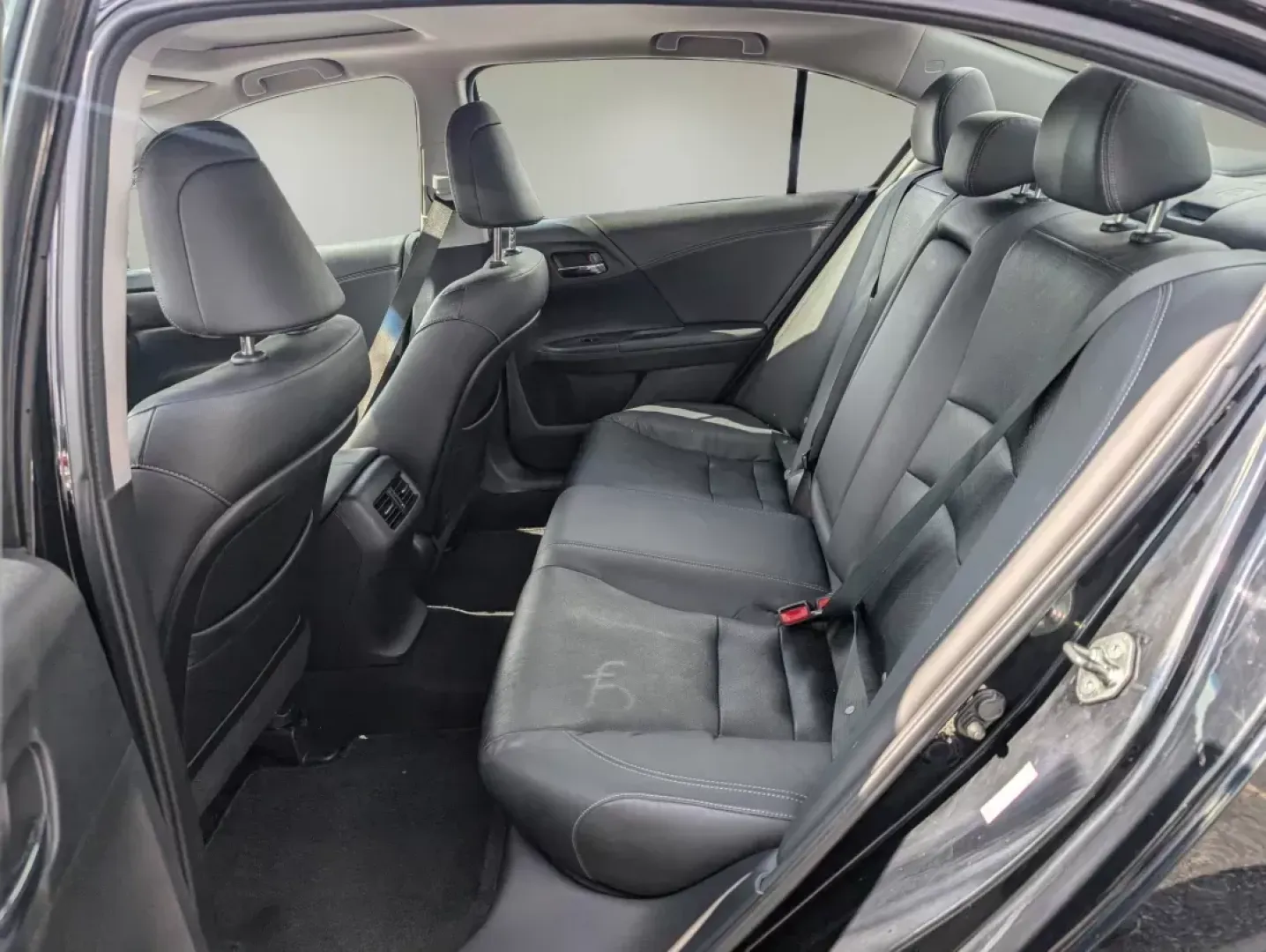 2013 Honda Accord Sdn EX-L (1HGCR2F89DA) with an Gas I4 2.4L/144 engine, 1-Speed Continuously Variable Ratio transmission, located at 3959 U.S. 80 W, Phenix City, AL, 36870, (334) 297-4885, 32.469296, -85.135185 - **Experience Unmatched Comfort and Style with the 2013 Honda Accord EX-L at Gils Auto - Phenix City!**<br /> <br /> Are you searching for the ideal vehicle that seamlessly blends comfort, style, and reliability? Look no further! The 2013 Honda Accord EX-L is here, perfect for anyone looking to enhan - Photo#11