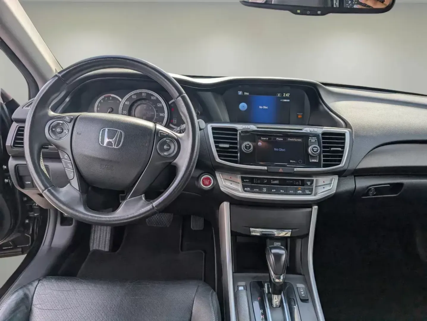 2013 Honda Accord Sdn EX-L (1HGCR2F89DA) with an Gas I4 2.4L/144 engine, 1-Speed Continuously Variable Ratio transmission, located at 3959 U.S. 80 W, Phenix City, AL, 36870, (334) 297-4885, 32.469296, -85.135185 - **Experience Unmatched Comfort and Style with the 2013 Honda Accord EX-L at Gils Auto - Phenix City!**<br /> <br /> Are you searching for the ideal vehicle that seamlessly blends comfort, style, and reliability? Look no further! The 2013 Honda Accord EX-L is here, perfect for anyone looking to enhan - Photo#12