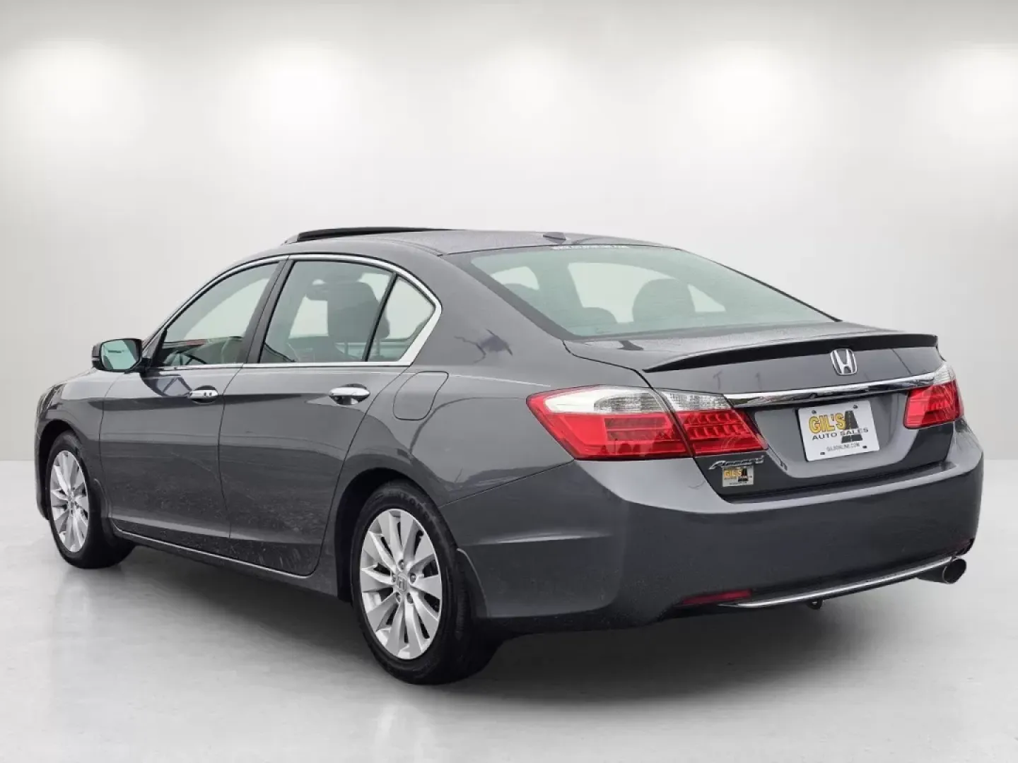 2013 /Black Honda Accord Sdn EX-L (1HGCR2F84DA) with an Other engine, located at 3959 U.S. 80 W, Phenix City, AL, 36870, (334) 297-4885, 32.469296, -85.135185 - Are you in the market for a reliable sedan that perfectly blends comfort, safety, and technology? Look no further than this stunning 2013 Honda Accord Sdn EX-L at Gils Auto in Phenix City, AL. This vehicle is designed to elevate your daily commute, whether you're driving to work or embarking on week - Photo#7