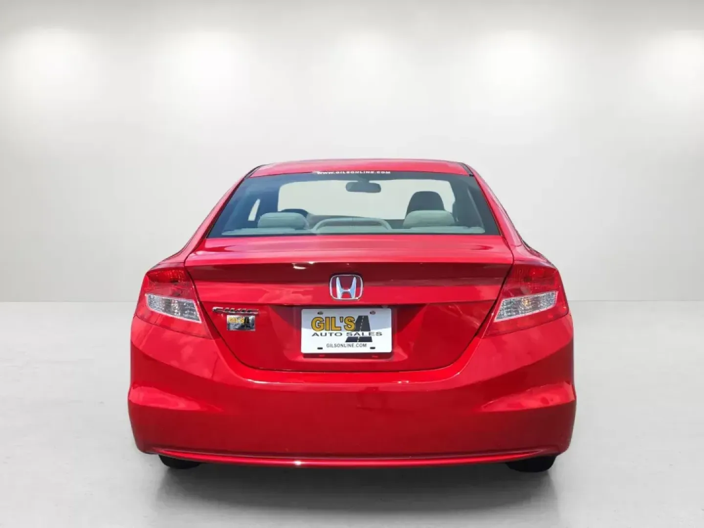 2013 Honda Civic Cpe LX (2HGFG3B52DH) with an Other engine, located at 7000 Northlake Connector, Columbus, GA, 31904, (706) 987-8085, 32.524975, -84.978134 - Are you in the market for a reliable vehicle that fits seamlessly into your lifestyle? Look no further than this 2013 Honda Civic Coupe LX, available now at Gils Auto - Columbus #2. Located at 7000 Northlake Connector, Columbus, GA 31904, we specialize in buy here pay here options, making it easier - Photo#5
