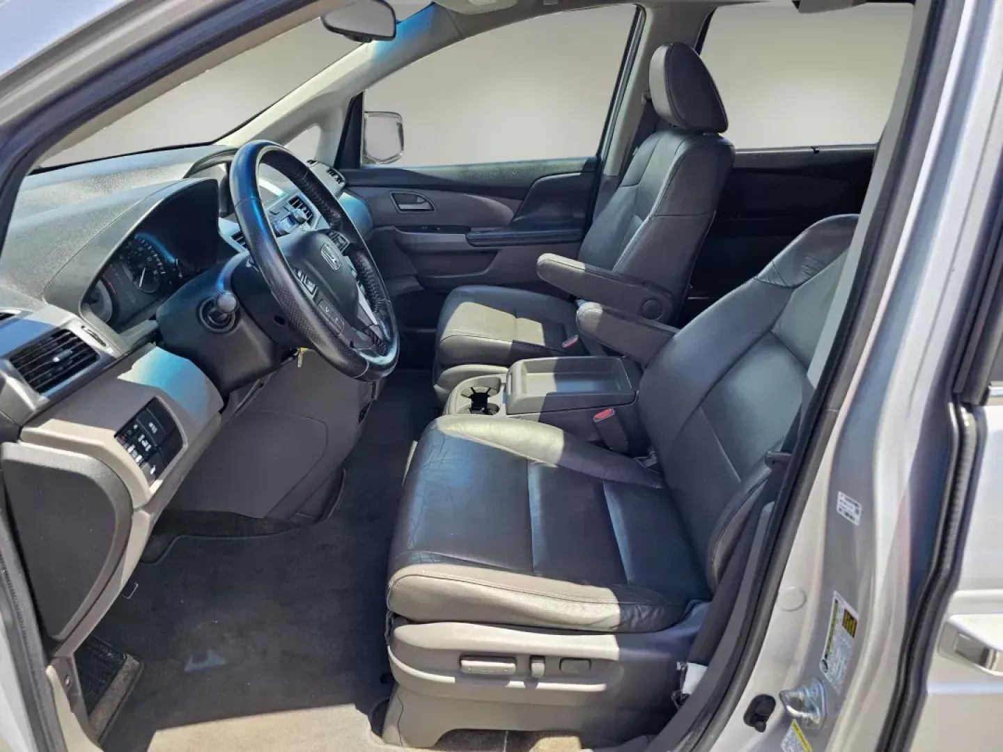 2013 /Gray Honda Odyssey EX-L (5FNRL5H69DB) with an Other engine, located at 521 Old Farm Lane Rd, Prattville, AL, 36066, (334) 325-1505, 32.482460, -86.416367 - **Elevate Your Family Adventures with This 2013 Honda Odyssey EX-L!**<br /> <br /> At Gils Auto in Prattville, AL, we understand that family life can be busy and chaotic. Whether you're shuttling kids to soccer practice, embarking on a weekend road trip, or simply running errands, you need a reliabl - Photo#10