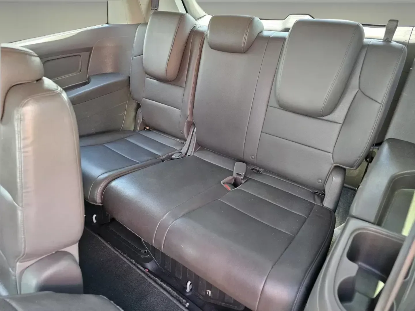 2013 /Gray Honda Odyssey EX-L (5FNRL5H69DB) with an Other engine, located at 521 Old Farm Lane Rd, Prattville, AL, 36066, (334) 325-1505, 32.482460, -86.416367 - **Elevate Your Family Adventures with This 2013 Honda Odyssey EX-L!**<br /> <br /> At Gils Auto in Prattville, AL, we understand that family life can be busy and chaotic. Whether you're shuttling kids to soccer practice, embarking on a weekend road trip, or simply running errands, you need a reliabl - Photo#15