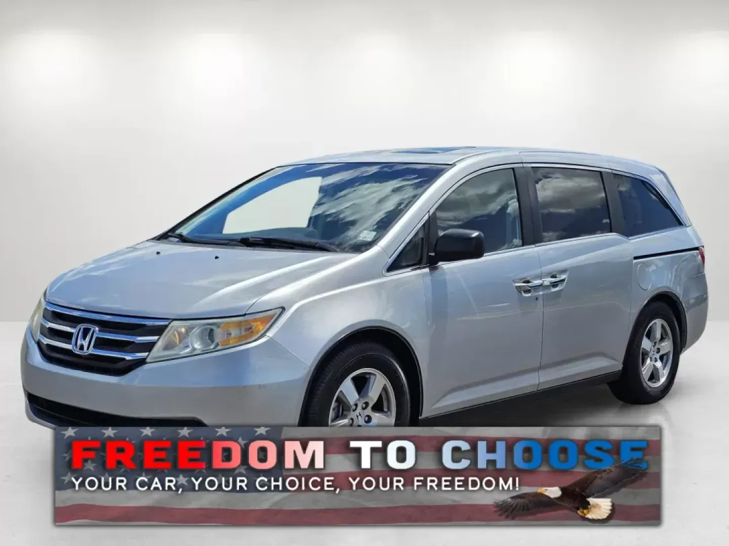 2013 /Gray Honda Odyssey EX-L (5FNRL5H69DB) with an Other engine, located at 521 Old Farm Lane Rd, Prattville, AL, 36066, (334) 325-1505, 32.482460, -86.416367 - **Elevate Your Family Adventures with This 2013 Honda Odyssey EX-L!**<br /> <br /> At Gils Auto in Prattville, AL, we understand that family life can be busy and chaotic. Whether you're shuttling kids to soccer practice, embarking on a weekend road trip, or simply running errands, you need a reliabl - Photo#0