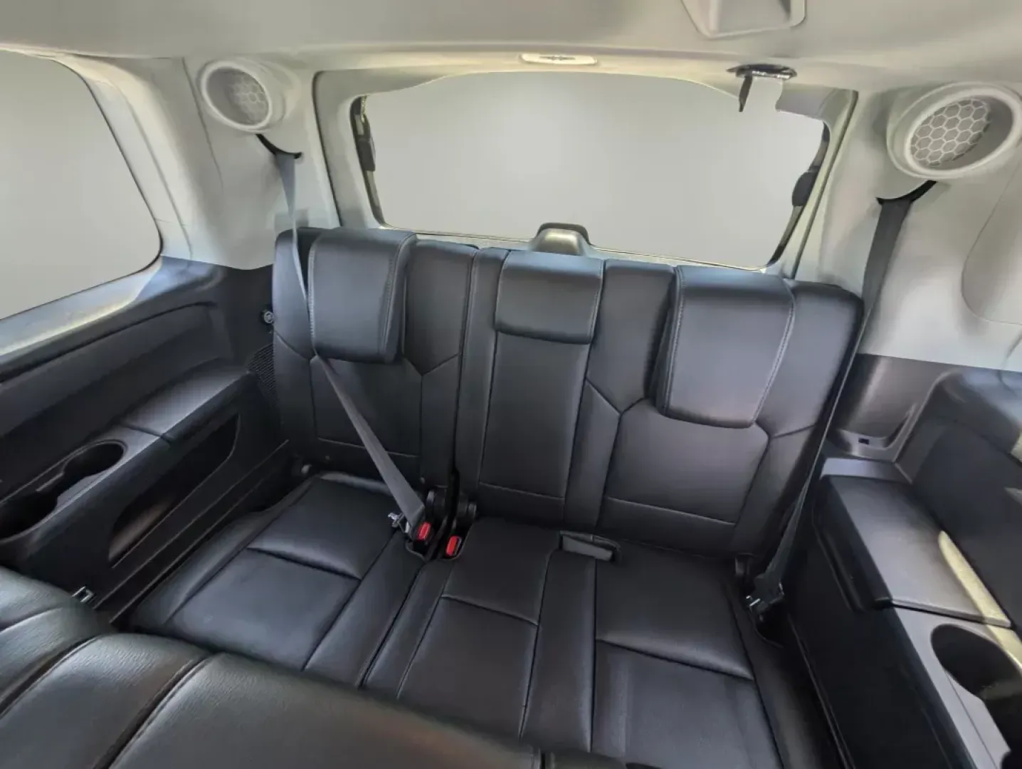 2013 Honda Pilot Touring (5FNYF4H99DB) with an Other engine, located at 5115 14th Ave., Columbus, GA, 31904, (706) 323-0345, 32.511494, -84.971046 - Step into the adventure of family road trips, weekend getaways, or your daily commute in this versatile 2013 Honda Pilot Touring, perfectly designed for dynamic lifestyles. Whether you're a growing family in need of space and comfort or a budget-conscious buyer looking for reliability, this SUV chec - Photo#11