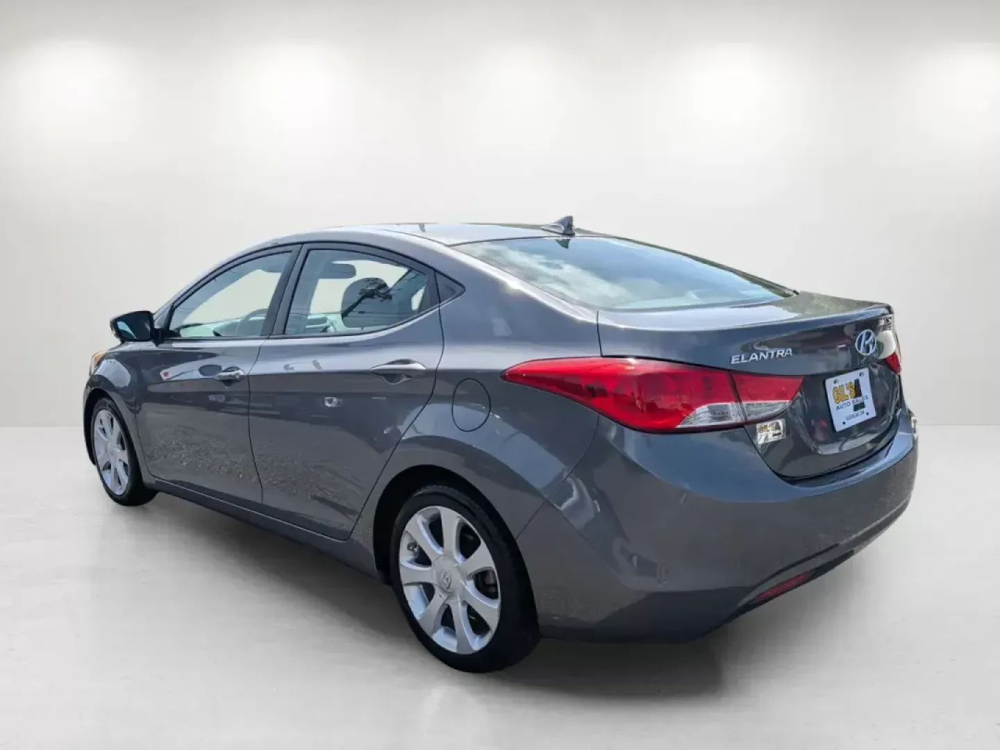 2013 /Gray Hyundai Elantra Limited (5NPDH4AE3DH) with an Gas I4 1.8L/110 engine, 6-Speed Automatic w/Manual Shift transmission, located at 1430 Gateway Drive, Opelika, AL, 36801, (334) 239-0944, 32.637871, -85.409790 - 2013 Hyundai Elantra Limited - Photo#1