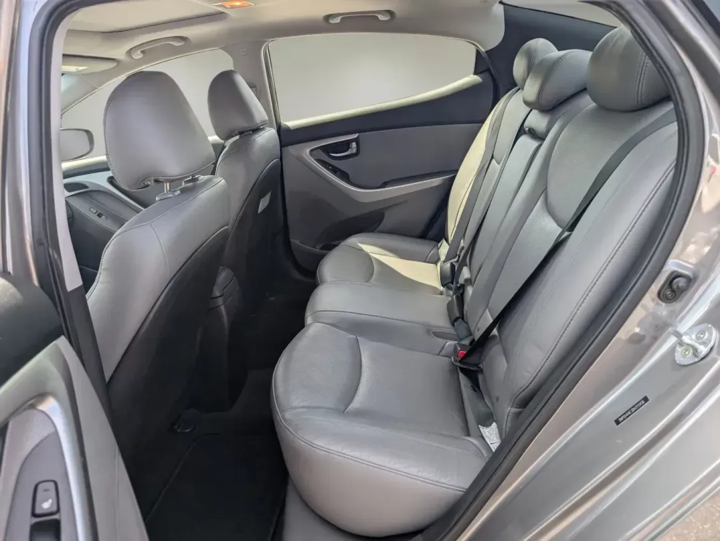 2013 /Gray Hyundai Elantra Limited (5NPDH4AE3DH) with an Gas I4 1.8L/110 engine, 6-Speed Automatic w/Manual Shift transmission, located at 1430 Gateway Drive, Opelika, AL, 36801, (334) 239-0944, 32.637871, -85.409790 - 2013 Hyundai Elantra Limited - Photo#9