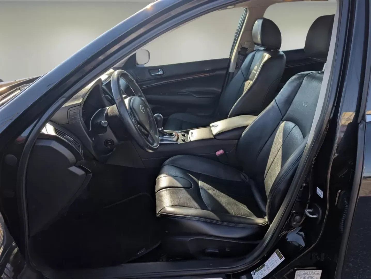 2013 /Graphite Infiniti G37 Sedan Journey (JN1CV6AP2DM) with an Other engine, located at 3959 U.S. 80 W, Phenix City, AL, 36870, (334) 297-4885, 32.469296, -85.135185 - Looking for the perfect vehicle that combines luxury, performance, and affordability? Step into the world of the 2013 Infiniti G37 Sedan, available now at Gils Auto in Phenix City, AL. This sleek and stylish sedan is not just a mode of transportation; it's an experience that enhances your daily comm - Photo#9