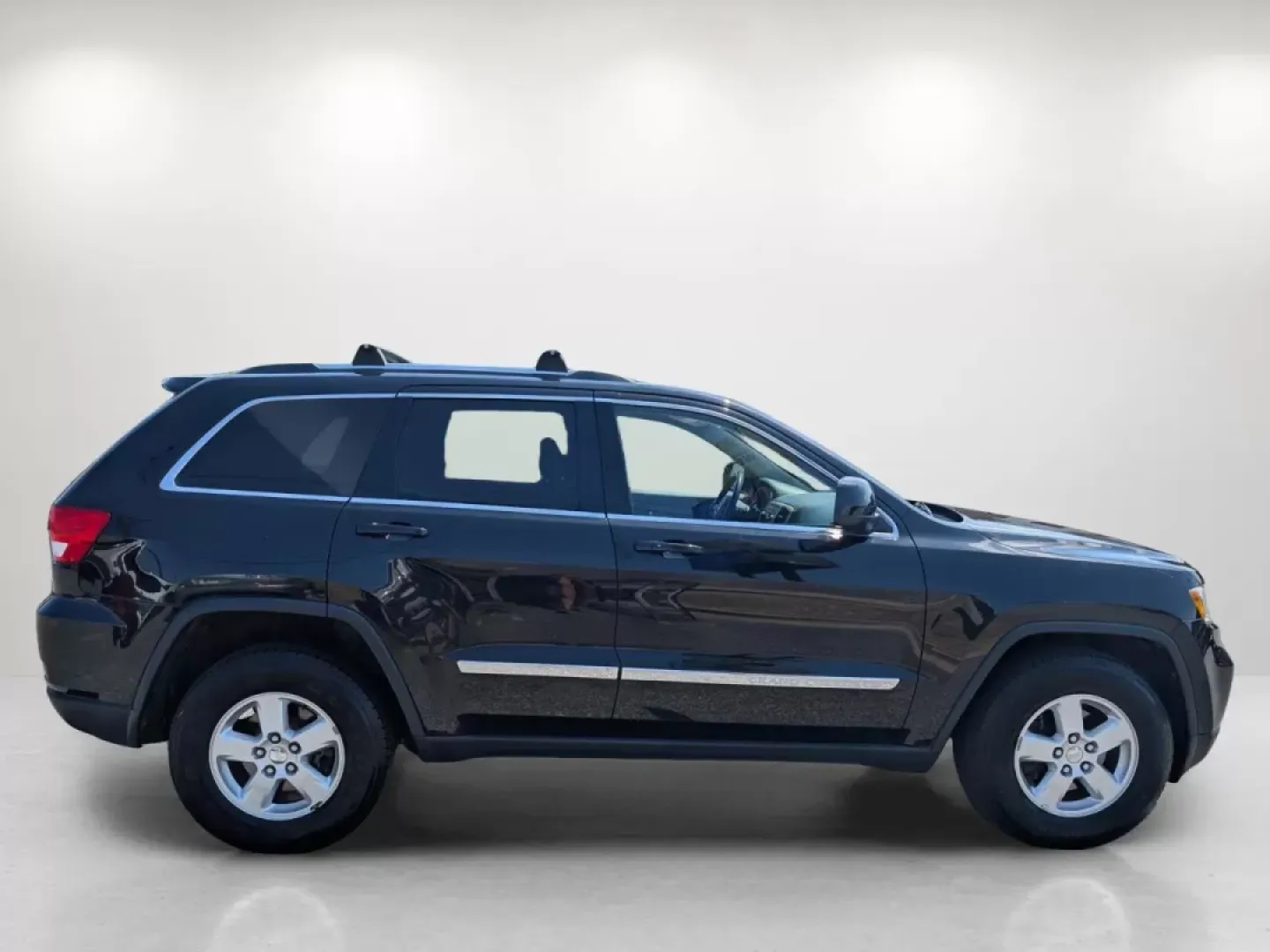 2013 /Black Jeep Grand Cherokee Laredo (1C4RJFAG5DC) with an Other engine, located at 521 Old Farm Lane Rd, Prattville, AL, 36066, (334) 325-1505, 32.482460, -86.416367 - 2013 Jeep Grand Cherokee Laredo - Photo#3