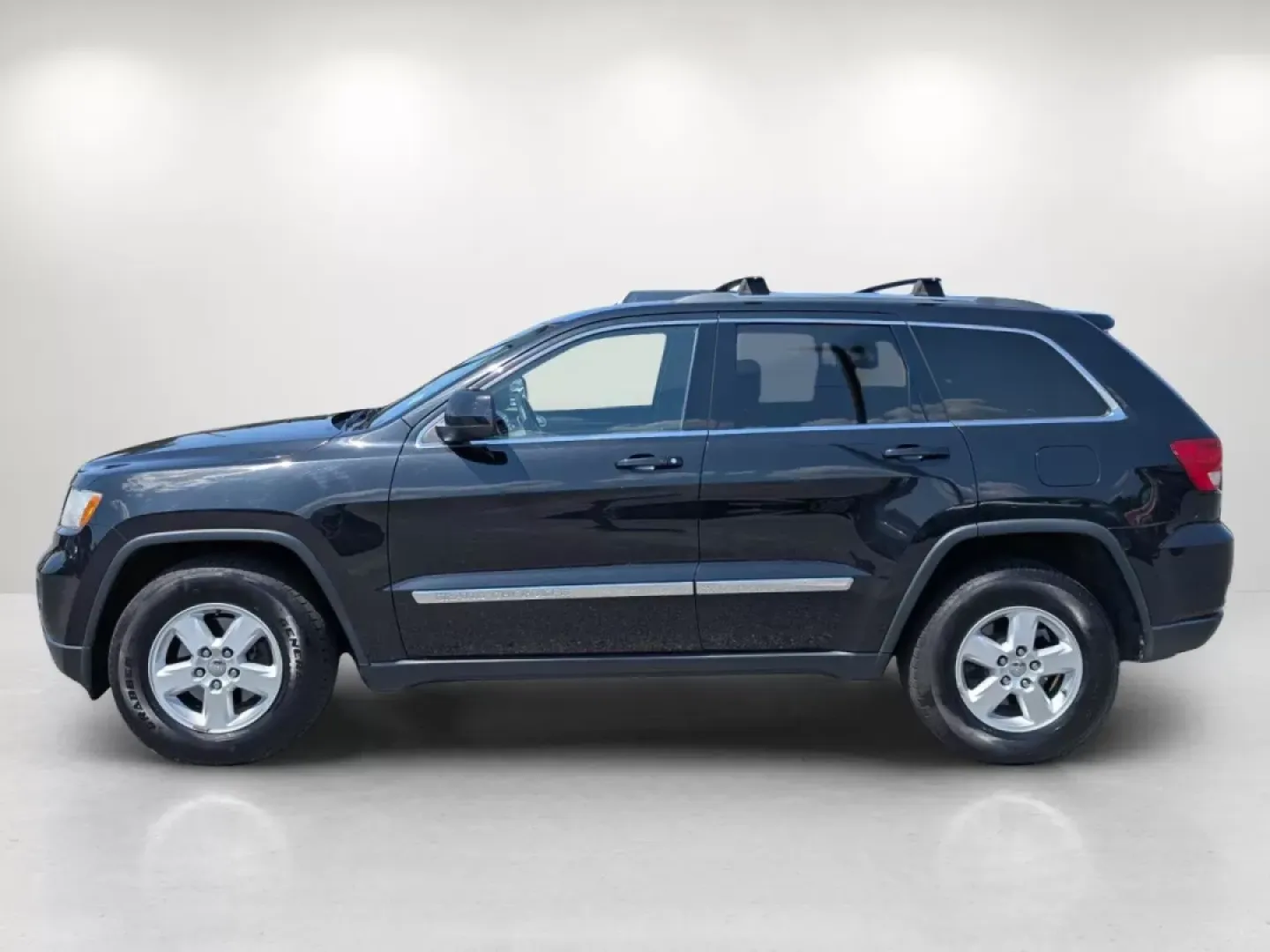 2013 /Black Jeep Grand Cherokee Laredo (1C4RJFAG5DC) with an Other engine, located at 521 Old Farm Lane Rd, Prattville, AL, 36066, (334) 325-1505, 32.482460, -86.416367 - 2013 Jeep Grand Cherokee Laredo - Photo#7