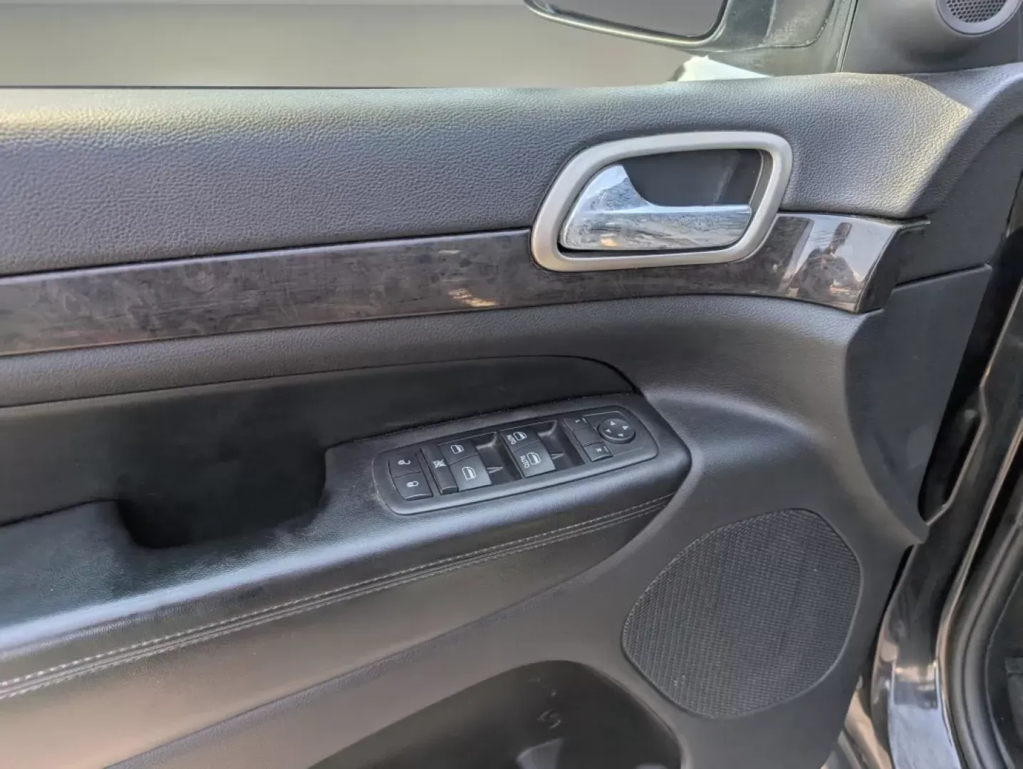 2013 /Black Jeep Grand Cherokee Laredo (1C4RJFAG5DC) with an Other engine, located at 521 Old Farm Lane Rd, Prattville, AL, 36066, (334) 325-1505, 32.482460, -86.416367 - 2013 Jeep Grand Cherokee Laredo - Photo#8