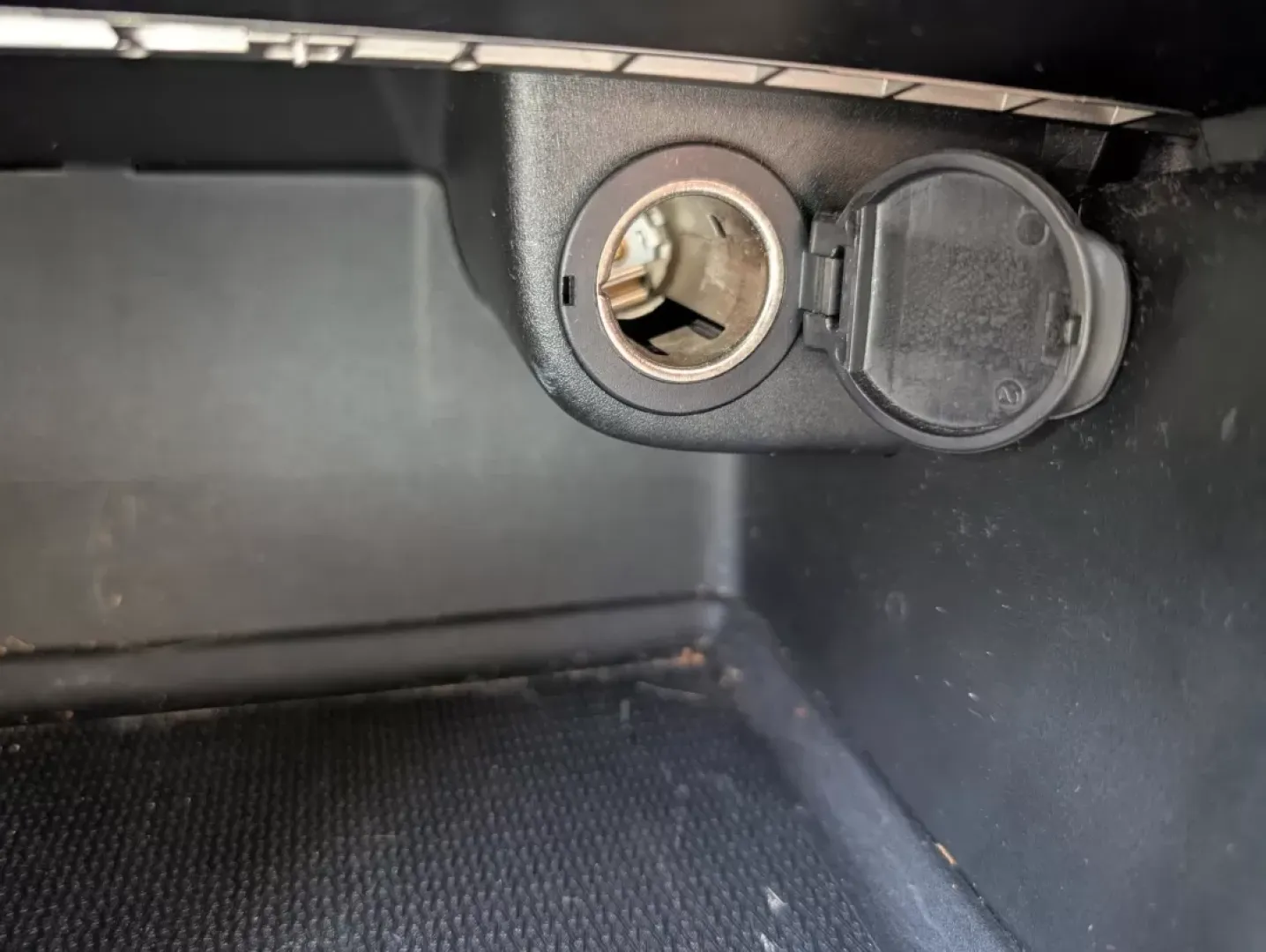 2013 /Black Jeep Grand Cherokee Laredo (1C4RJFAG5DC) with an Other engine, located at 521 Old Farm Lane Rd, Prattville, AL, 36066, (334) 325-1505, 32.482460, -86.416367 - 2013 Jeep Grand Cherokee Laredo - Photo#12