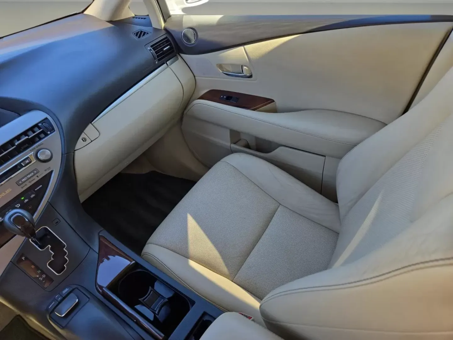 2013 Lexus RX 350 (2T2ZK1BA6DC) with an Other engine, located at 5115 14th Ave., Columbus, GA, 31904, (706) 323-0345, 32.511494, -84.971046 - Are you ready to elevate your driving experience? Whether you're commuting to work, running errands, or embarking on weekend adventures, the 2013 Lexus RX 350 is the perfect companion for your lifestyle. Offering a blend of luxury, comfort, and reliability, this SUV is designed to cater to growing f - Photo#14