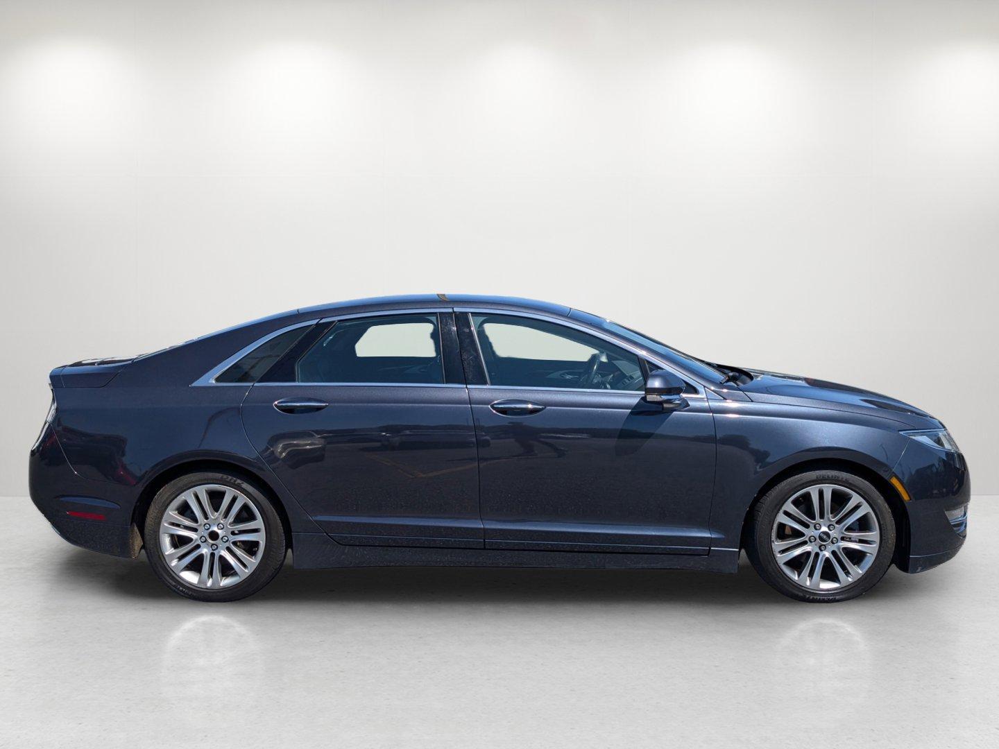 2013 Lincoln MKZ (3LN6L2GK9DR) with an Gas V6 3.7L/227 engine, 6-Speed Automatic w/Manual Shift transmission, located at 521 Old Farm Lane Rd, Prattville, AL, 36066, (334) 325-1505, 32.482460, -86.416367 - 2013 Lincoln MKZ - Photo#3