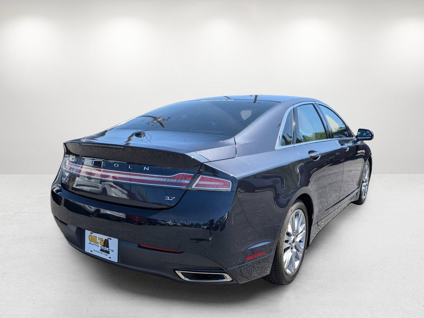 2013 Lincoln MKZ (3LN6L2GK9DR) with an Gas V6 3.7L/227 engine, 6-Speed Automatic w/Manual Shift transmission, located at 521 Old Farm Lane Rd, Prattville, AL, 36066, (334) 325-1505, 32.482460, -86.416367 - 2013 Lincoln MKZ - Photo#4