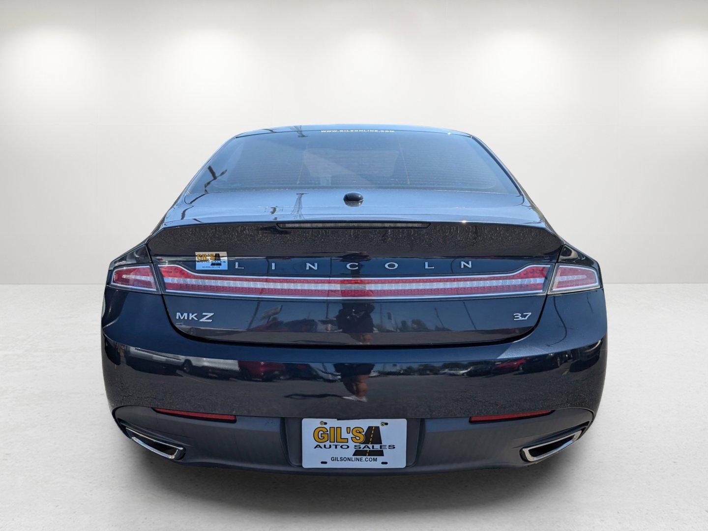2013 Lincoln MKZ (3LN6L2GK9DR) with an Gas V6 3.7L/227 engine, 6-Speed Automatic w/Manual Shift transmission, located at 521 Old Farm Lane Rd, Prattville, AL, 36066, (334) 325-1505, 32.482460, -86.416367 - 2013 Lincoln MKZ - Photo#5