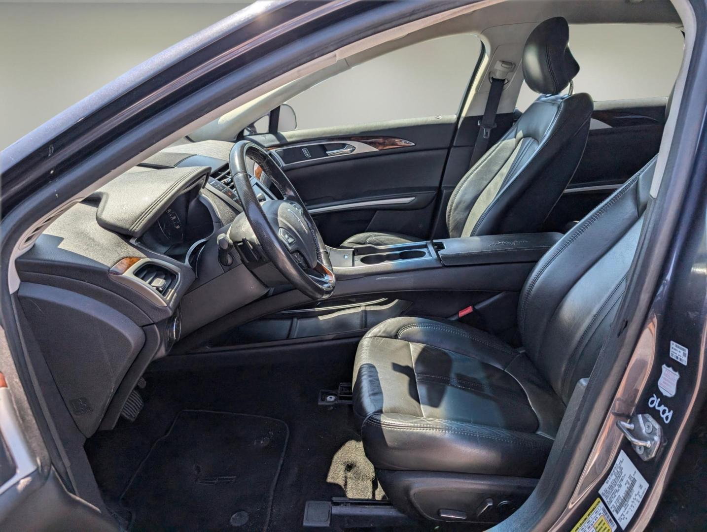 2013 Lincoln MKZ (3LN6L2GK9DR) with an Gas V6 3.7L/227 engine, 6-Speed Automatic w/Manual Shift transmission, located at 521 Old Farm Lane Rd, Prattville, AL, 36066, (334) 325-1505, 32.482460, -86.416367 - 2013 Lincoln MKZ - Photo#9