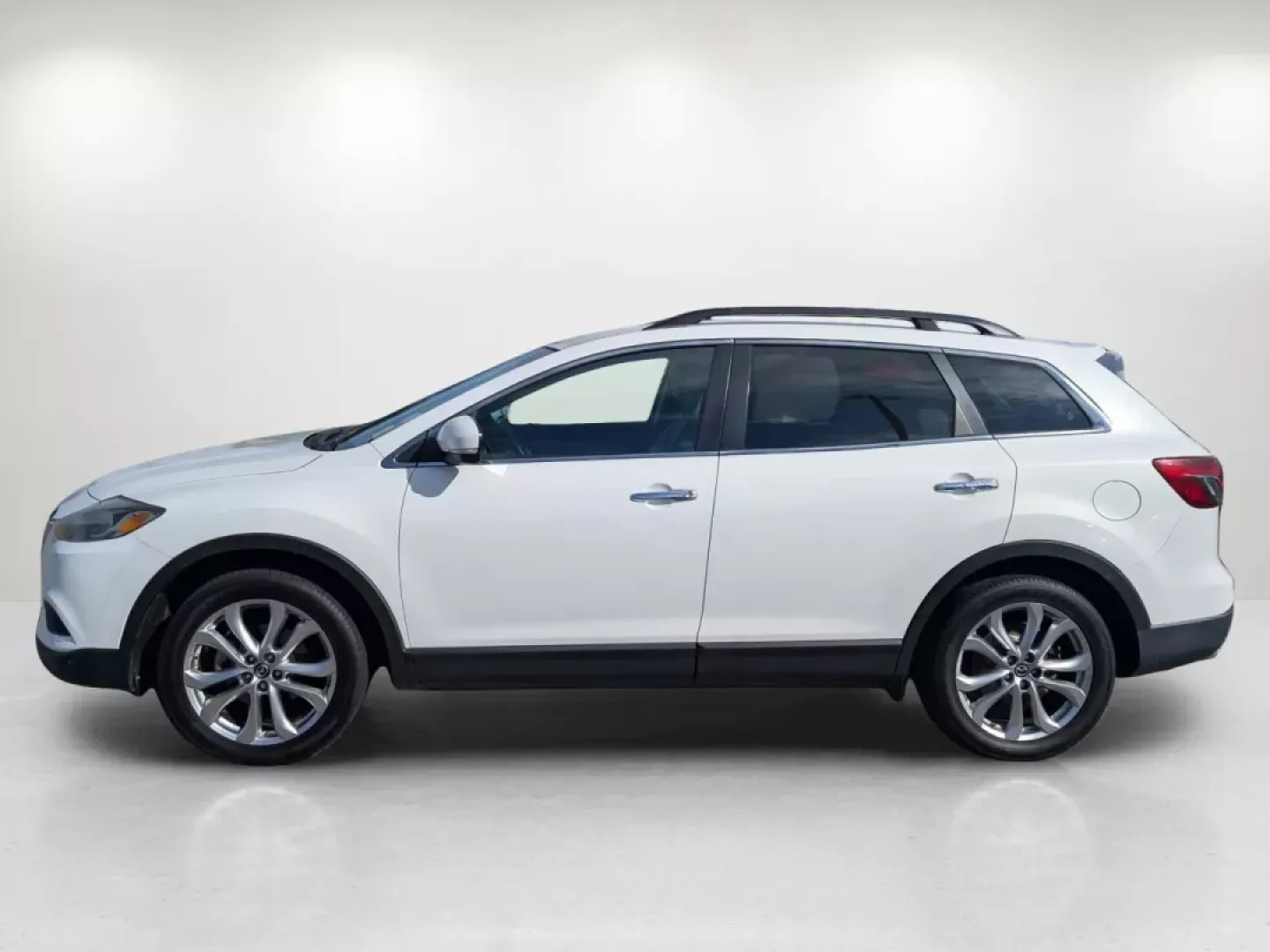 2013 Mazda CX-9 Grand Touring (JM3TB2DA1D0) with an Other engine, located at 3959 U.S. 80 W, Phenix City, AL, 36870, (334) 297-4885, 32.469296, -85.135185 - **Discover Adventure with the 2013 Mazda CX-9 Grand Touring at Gils Auto - Your Trusted Buy Here Pay Here Dealership in Phenix City, AL!**<br /> <br /> Are you ready to elevate your family adventures? The 2013 Mazda CX-9 Grand Touring is the perfect companion for your journeys, whether it's a weeken - Photo#7