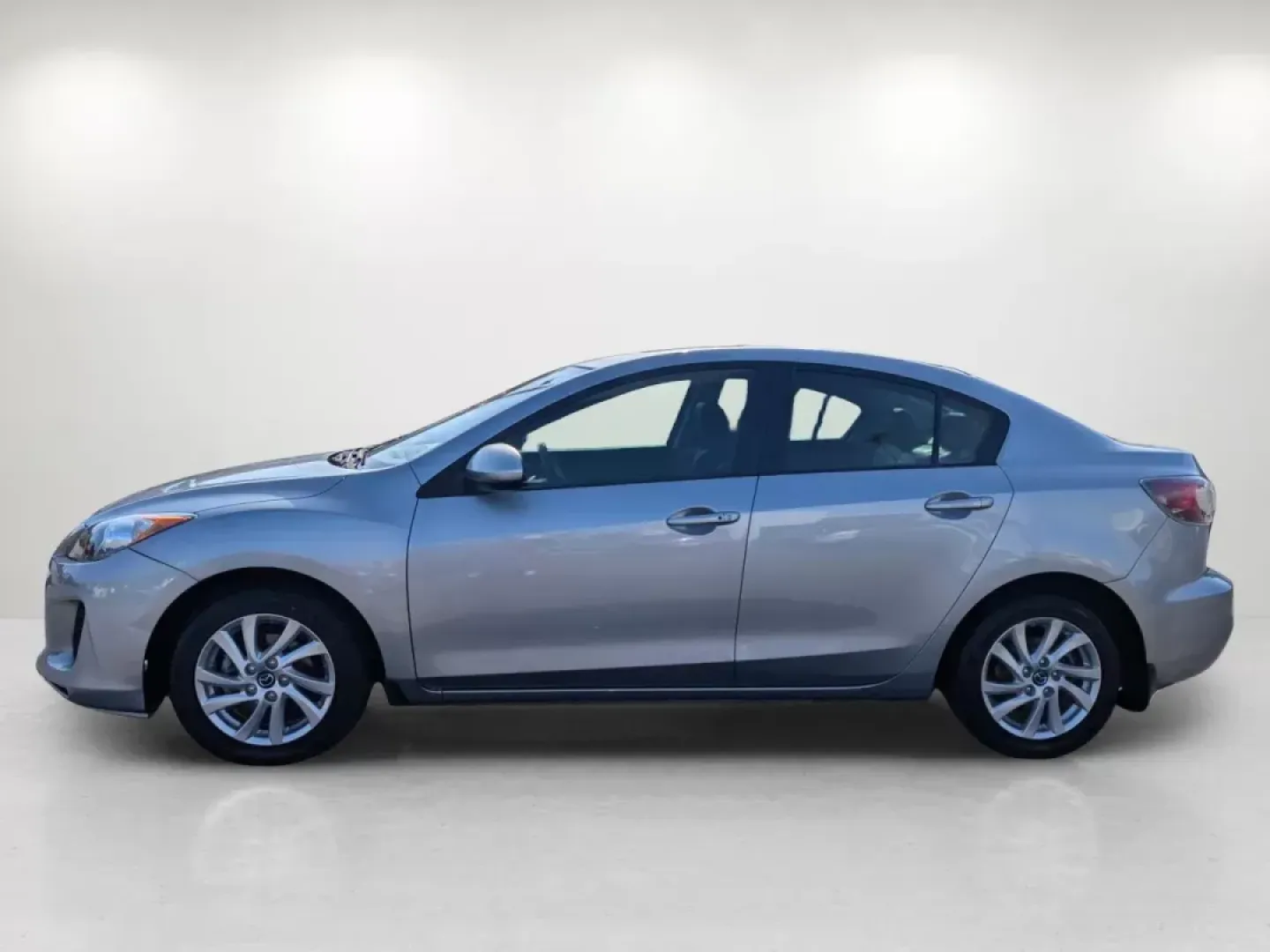 2013 Mazda Mazda3 i Grand Touring (JM1BL1W73D1) with an Gas I4 2.0L/122 engine, 6-Speed Automatic transmission, located at 3959 U.S. 80 W, Phenix City, AL, 36870, (334) 297-4885, 32.469296, -85.135185 - 2013 Mazda Mazda3 i Grand Touring - Photo#7