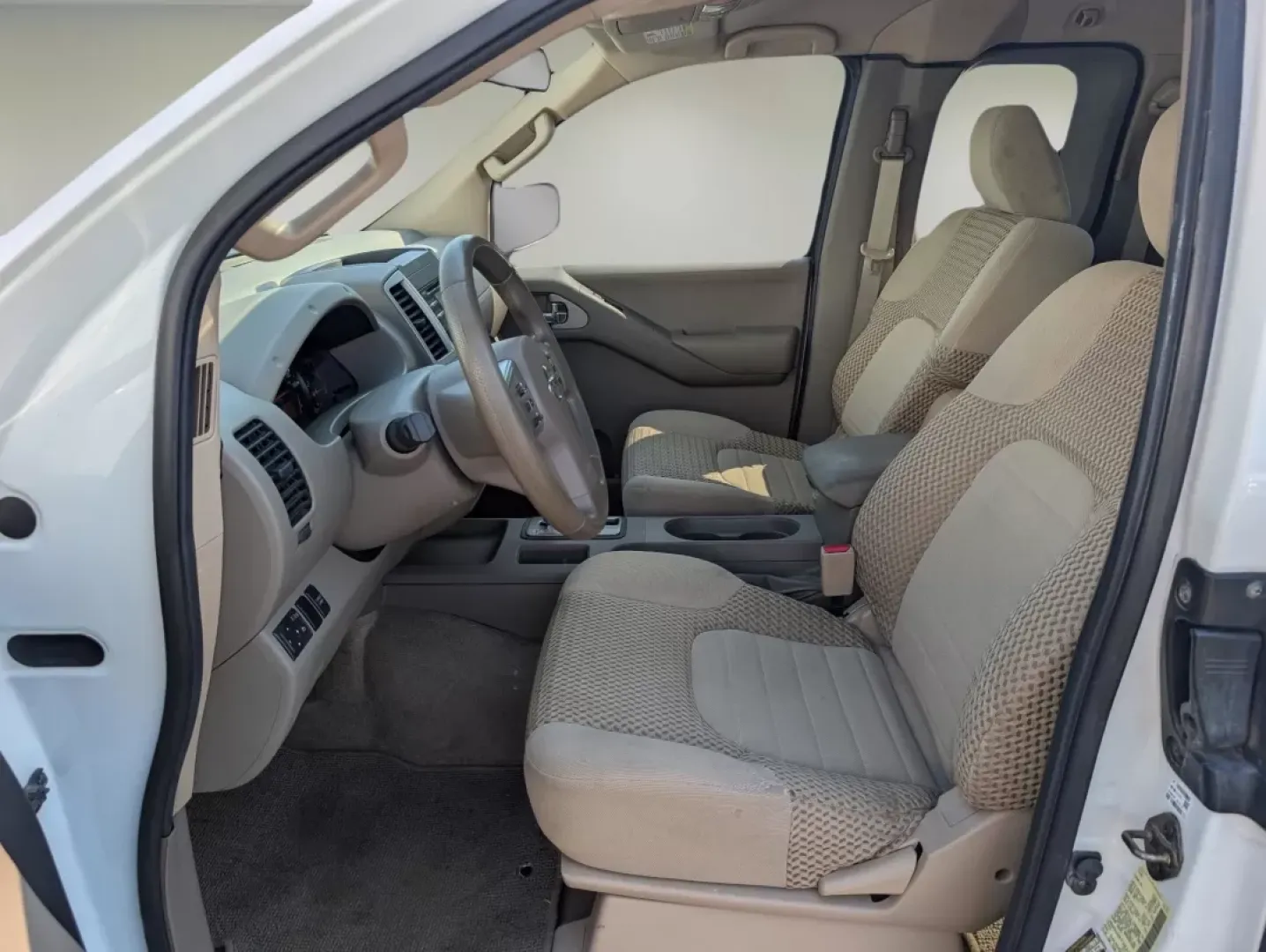 2013 /Beige Nissan Frontier SV (1N6AD0CU1DN) with an Other engine, located at 3959 U.S. 80 W, Phenix City, AL, 36870, (334) 297-4885, 32.469296, -85.135185 - **Elevate Your Weekend Adventures with the 2013 Nissan Frontier SV at Gils Auto!**<br /> <br /> Are you ready to tackle your weekend getaways or everyday errands with confidence and style? The 2013 Nissan Frontier SV Extended Cab Pickup, available now at Gils Auto in Phenix City, AL, is the perfect - Photo#10