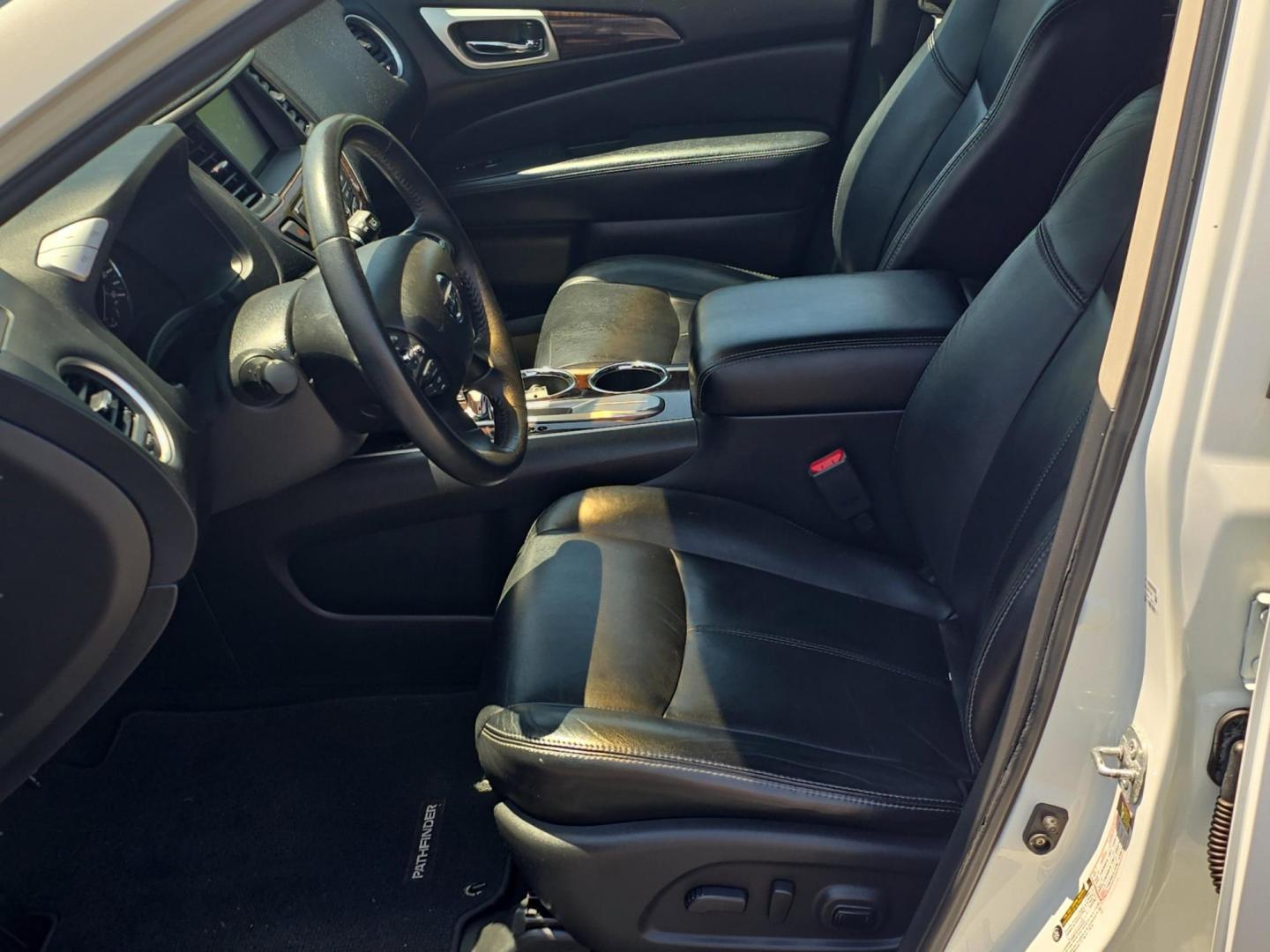 2013 /Charcoal Nissan Pathfinder SL (5N1AR2MN6DC) with an Gas V6 3.5L/ engine, 1-Speed Continuously Variable Ratio transmission, located at 521 Old Farm Lane Rd, Prattville, AL, 36066, (334) 325-1505, 32.482460, -86.416367 - 2013 Nissan Pathfinder SL - Photo#12