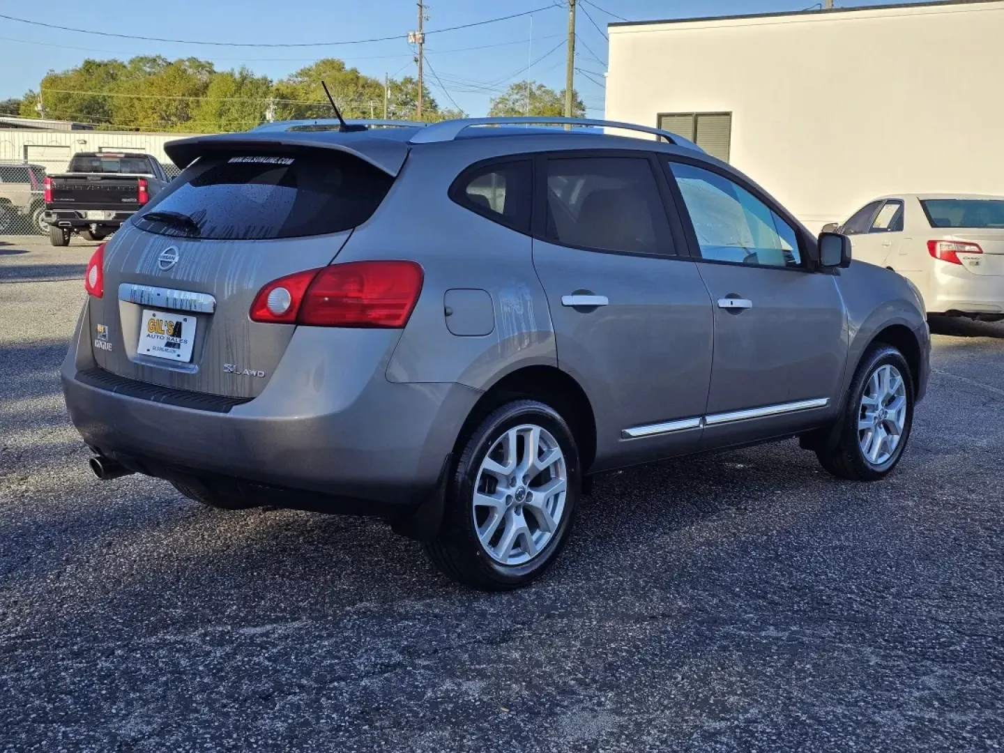 2013 /Gray Nissan Rogue SL (JN8AS5MV4DW) with an Other engine, located at 521 Old Farm Lane Rd, Prattville, AL, 36066, (334) 325-1505, 32.482460, -86.416367 - **Explore New Horizons with the 2013 Nissan Rogue SL AWD at Gils Auto - Your Trusted Buy Here Pay Here Dealer in Phenix City, AL!**<br /> <br /> Are you ready to take your adventures to the next level? Whether you're a busy parent navigating carpool duties, a commuter tackling daily traffic, or an a - Photo#4