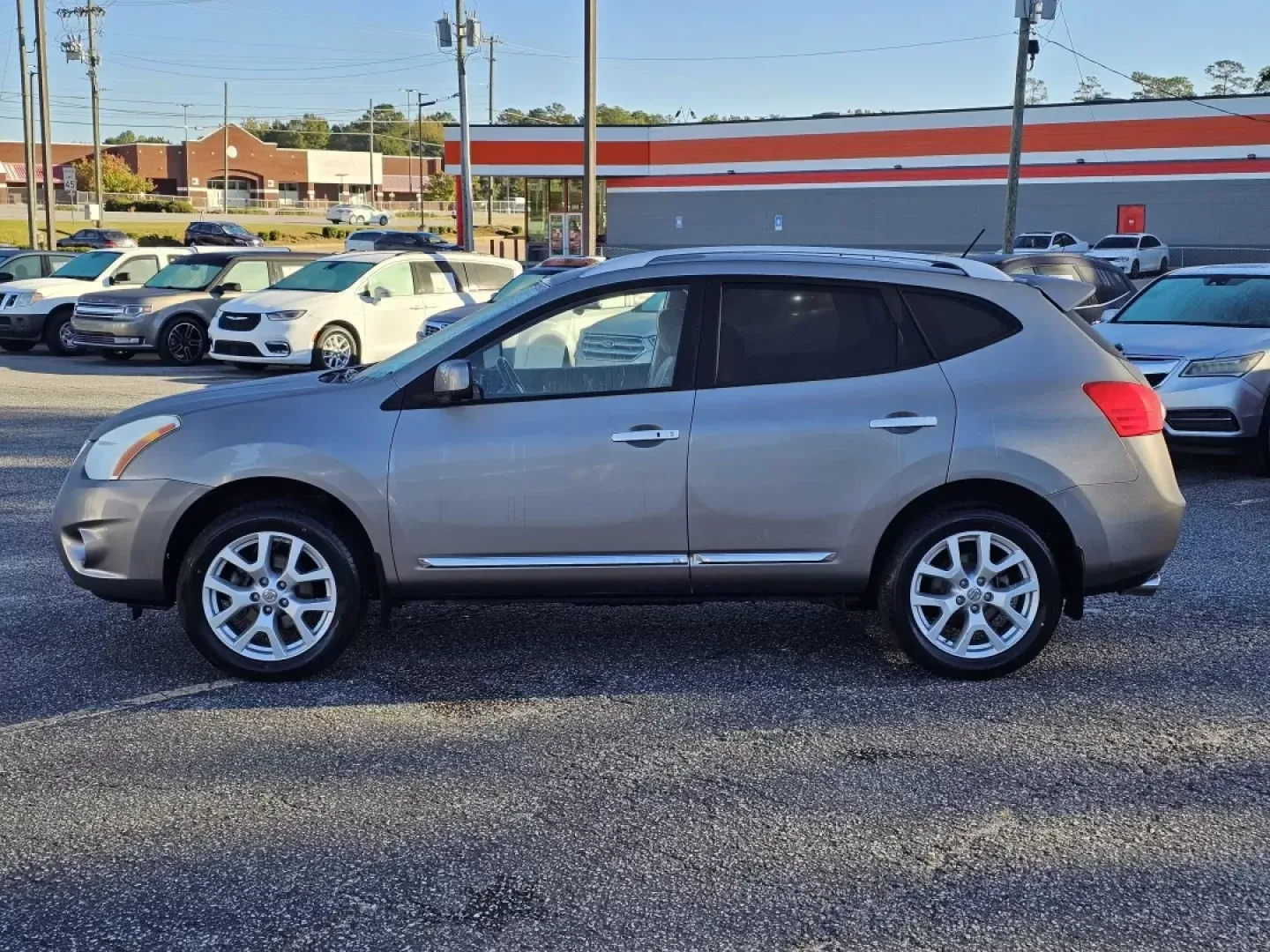 2013 /Gray Nissan Rogue SL (JN8AS5MV4DW) with an Other engine, located at 521 Old Farm Lane Rd, Prattville, AL, 36066, (334) 325-1505, 32.482460, -86.416367 - **Explore New Horizons with the 2013 Nissan Rogue SL AWD at Gils Auto - Your Trusted Buy Here Pay Here Dealer in Phenix City, AL!**<br /> <br /> Are you ready to take your adventures to the next level? Whether you're a busy parent navigating carpool duties, a commuter tackling daily traffic, or an a - Photo#7