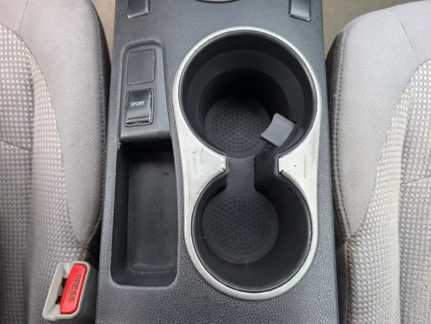 2013 /Gray Nissan Rogue SV (JN8AS5MT6DW) with an Other engine, located at 3959 U.S. 80 W, Phenix City, AL, 36870, (334) 297-4885, 32.469296, -85.135185 - **Conquer Your Daily Adventures with the 2013 Nissan Rogue SV at Gils Auto in Phenix City, AL!**<br /> <br /> Are you ready to elevate your daily commute, family outings, or weekend adventures? The 2013 Nissan Rogue SV is here to meet all your lifestyle needs. With its spacious interior, smooth hand - Photo#12