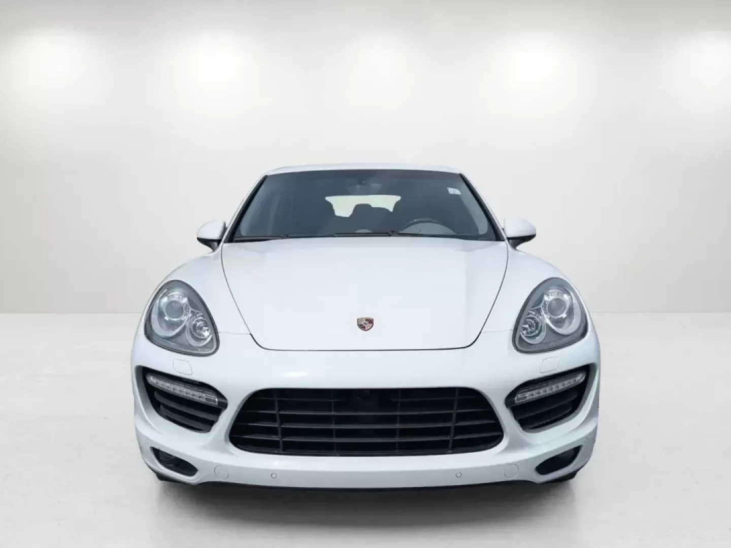 2013 Porsche Cayenne Turbo (WP1AC2A27DL) with an Turbocharged Gas V8 4.8L/293 engine, 8-Speed Automatic w/Manual Shift transmission, located at 3959 U.S. 80 W, Phenix City, AL, 36870, (334) 297-4885, 32.469296, -85.135185 - 2013 Porsche Cayenne Turbo - Photo#1