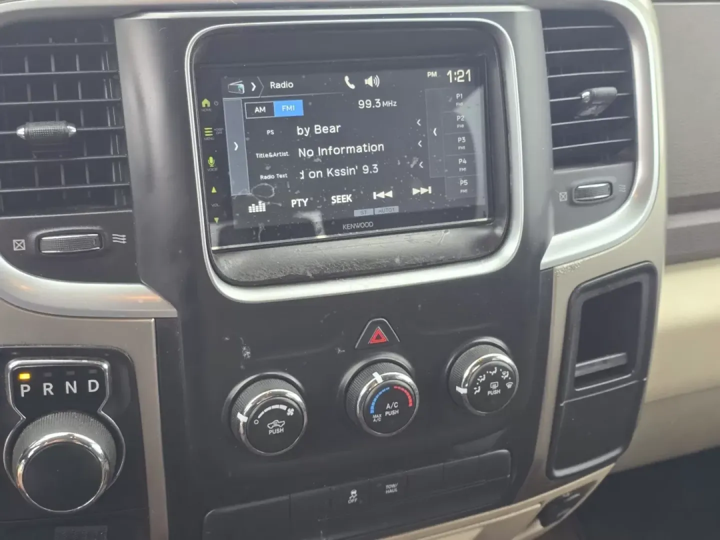 2013 /Canyon Brown/Light Frost Beige Interior Ram 1500 SLT (1C6RR6LG0DS) with an Other engine, located at 5115 14th Ave., Columbus, GA, 31904, (706) 323-0345, 32.511494, -84.971046 - **Unleash Your Adventurous Spirit with the 2013 Ram 1500 SLT A Truck That Fits Your Lifestyle!**<br /> <br /> Are you ready to elevate your driving experience? Whether you're a growing family needing ample space for weekend getaways or a busy professional seeking a reliable commuter vehicle, the 20 - Photo#26