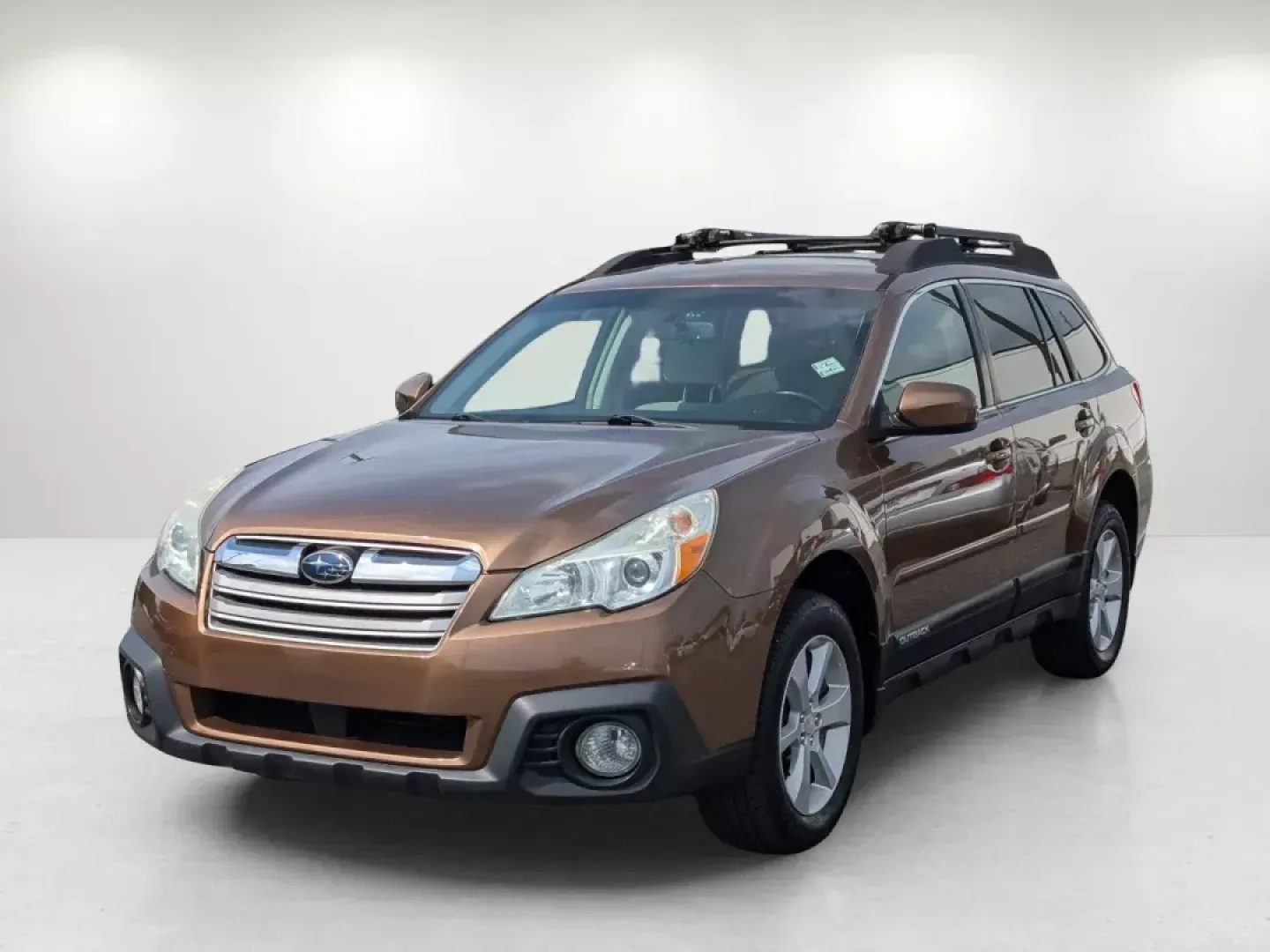 2013 /Ivory Striated Subaru Outback 2.5i Premium (4S4BRCCCXD3) with an Other engine, located at 1430 Gateway Drive, Opelika, AL, 36801, (334) 239-0944, 32.637871, -85.409790 - 2013 Subaru Outback 2.5i Premium - Photo#1