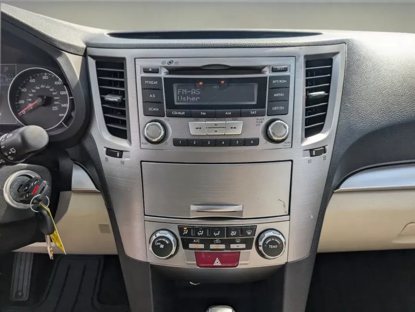 2013 /Ivory Striated Subaru Outback 2.5i Premium (4S4BRCCCXD3) with an Other engine, located at 1430 Gateway Drive, Opelika, AL, 36801, (334) 239-0944, 32.637871, -85.409790 - 2013 Subaru Outback 2.5i Premium - Photo#15